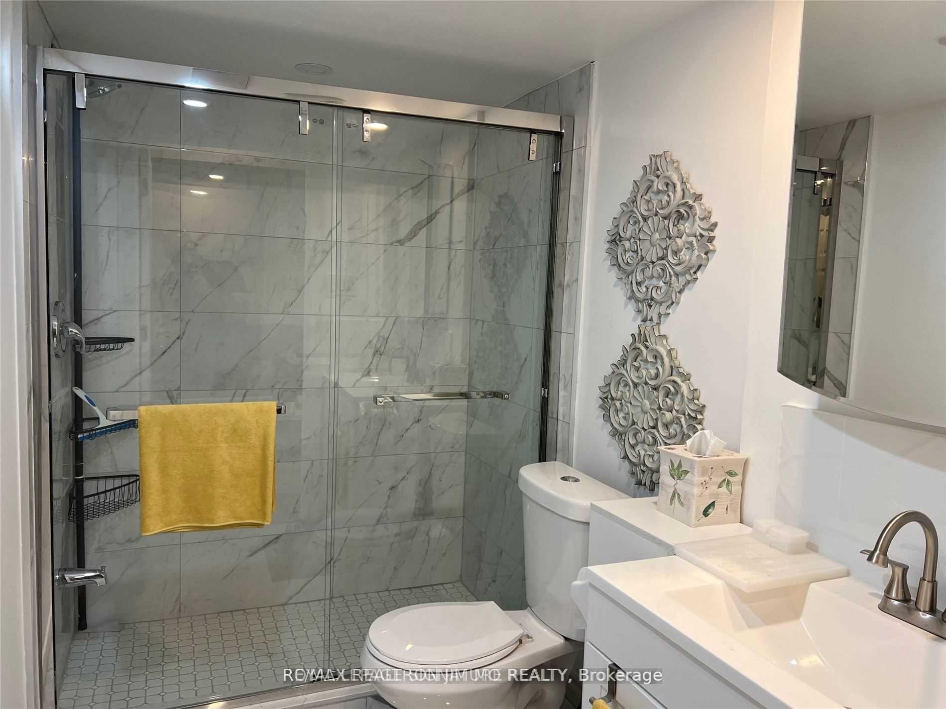 Photo 3 of Unit Basement, 59 Dundonald Trail, Newmarket, Glenway Estates — HOMEH