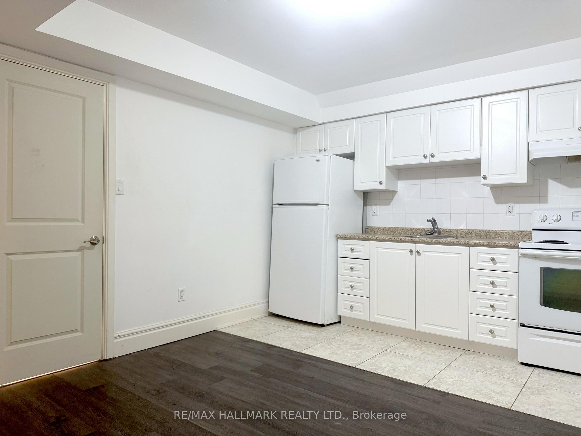 Photo 3 of Unit Basement 2, 22 Roberta Drive, Toronto, Englemount-Lawrence — HOMEH