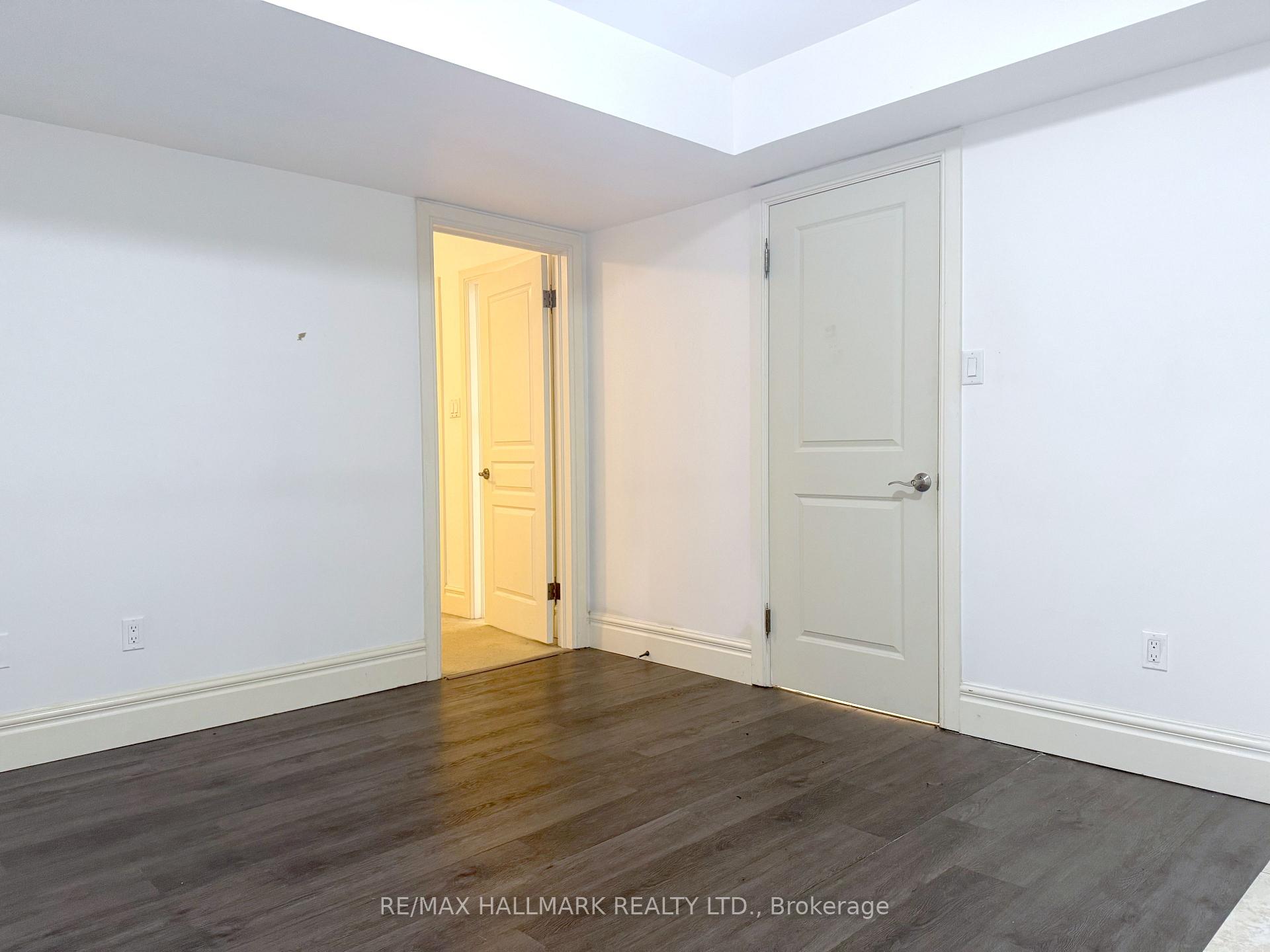Photo 5 of Unit Basement 2, 22 Roberta Drive, Toronto, Englemount-Lawrence — HOMEH