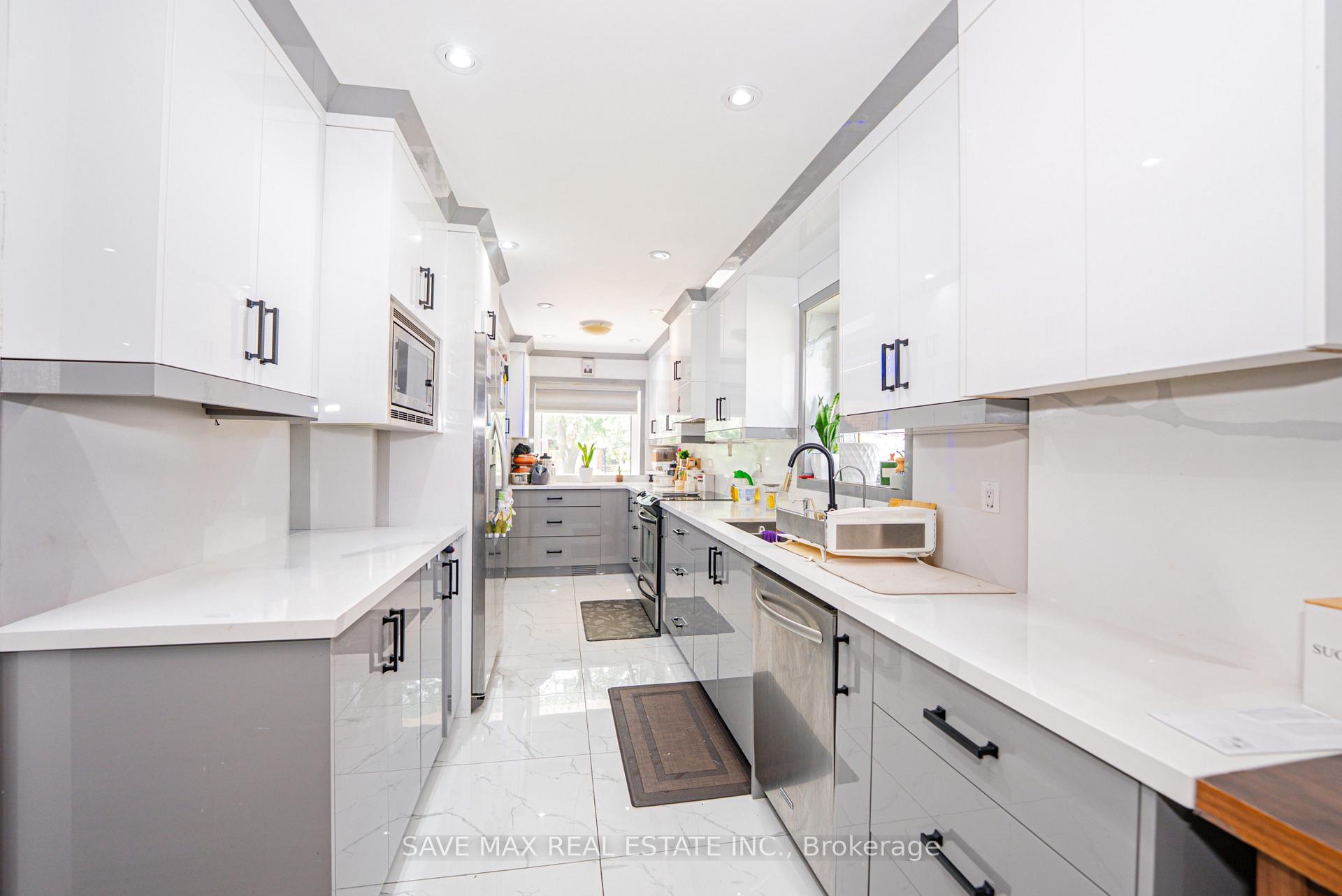Photo 7 of 22 Foxacre Row, Brampton, Madoc — HOMEH