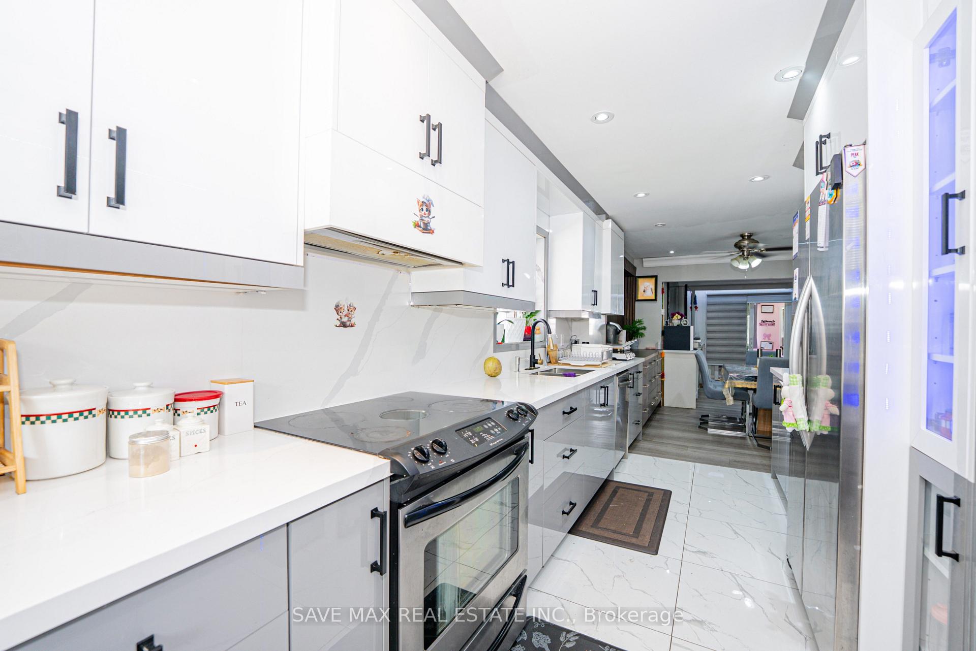 Photo 9 of 22 Foxacre Row, Brampton, Madoc — HOMEH