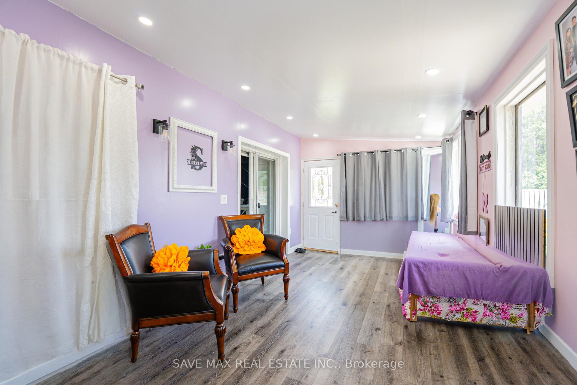 Photo 19 of 22 Foxacre Row, Brampton, Madoc — HOMEH