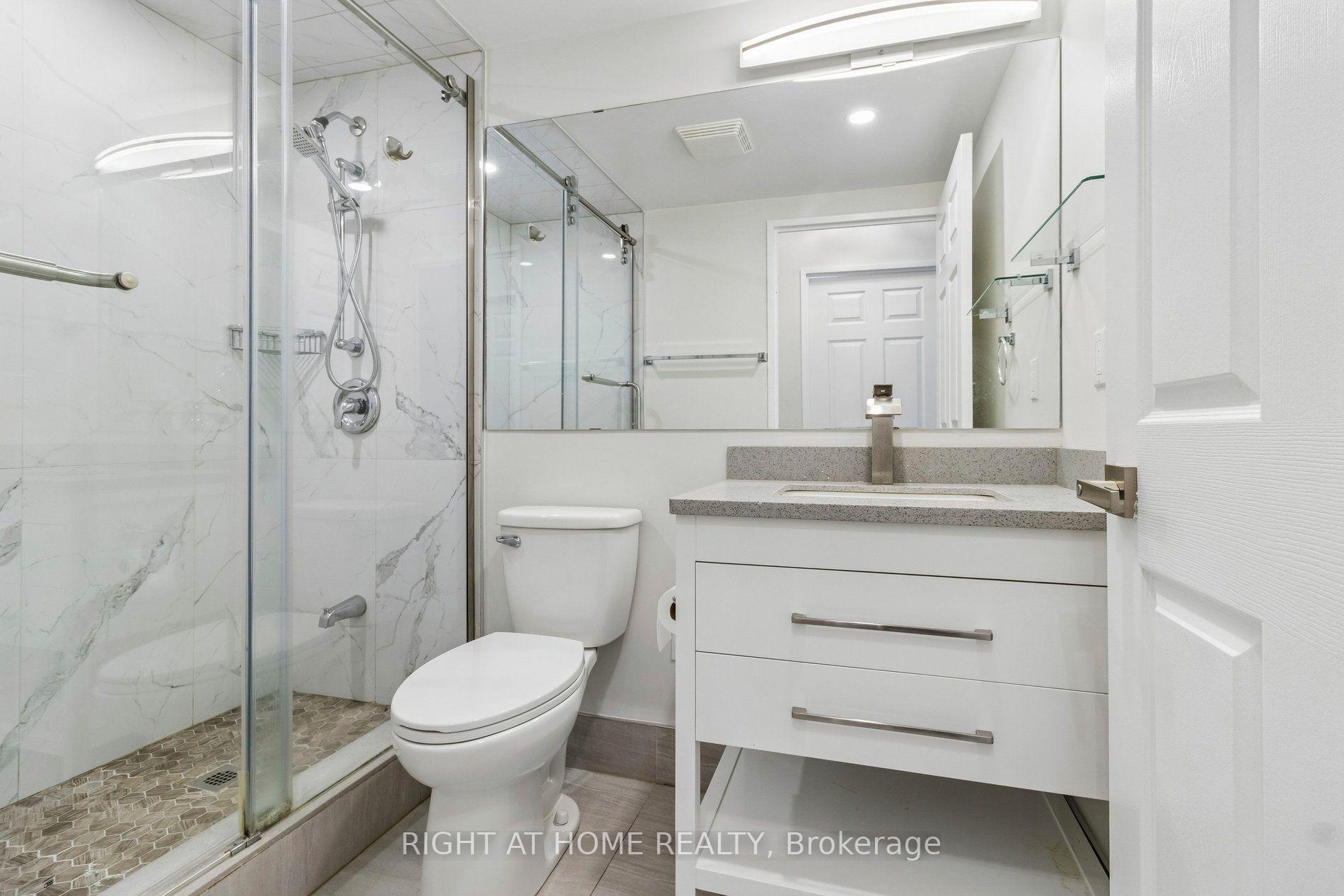 Photo 13 of Unit 106, 7398 Yonge Street, Vaughan, Crestwood-Springfarm-Yorkhill — HOMEH