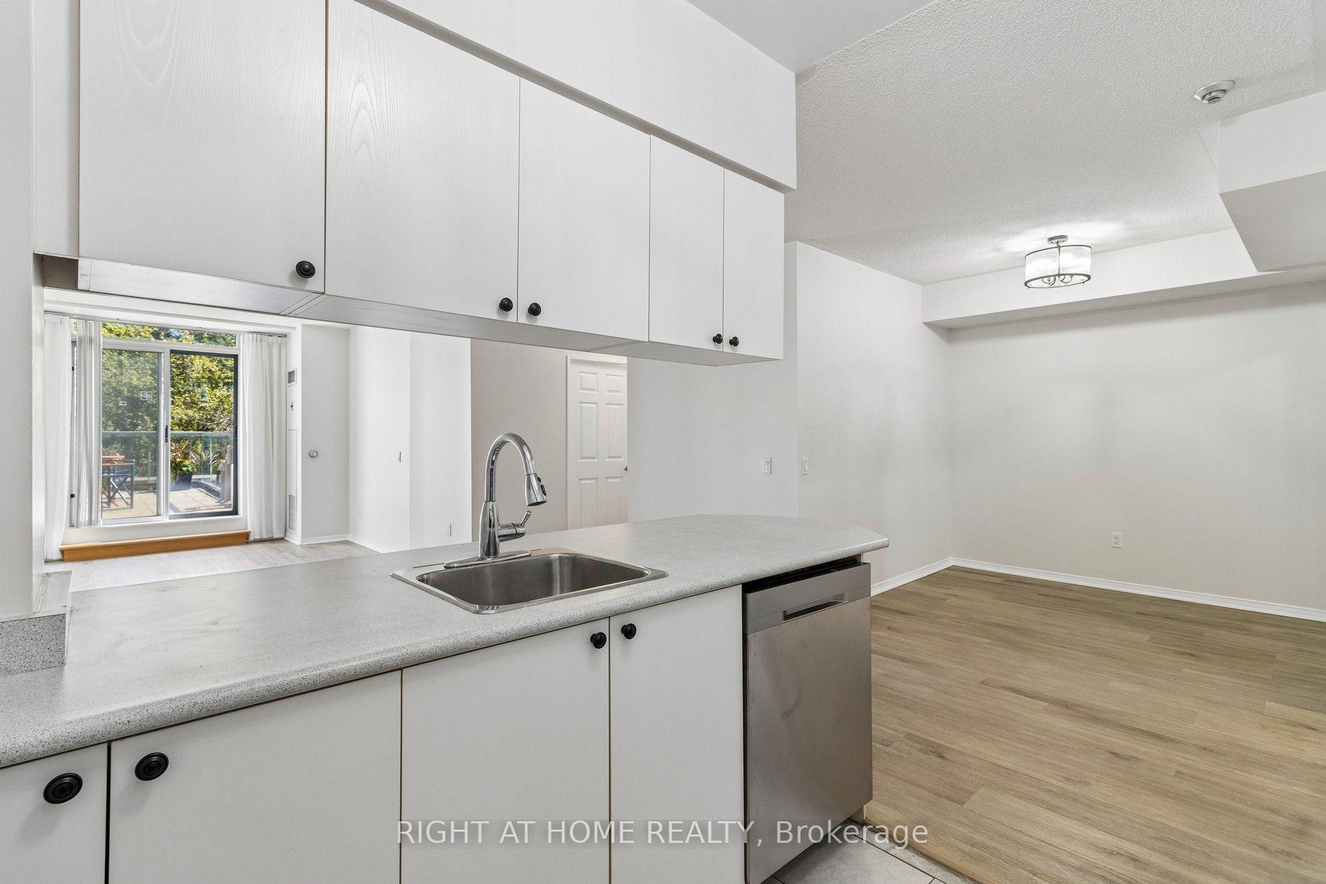 Photo 20 of Unit 106, 7398 Yonge Street, Vaughan, Crestwood-Springfarm-Yorkhill — HOMEH