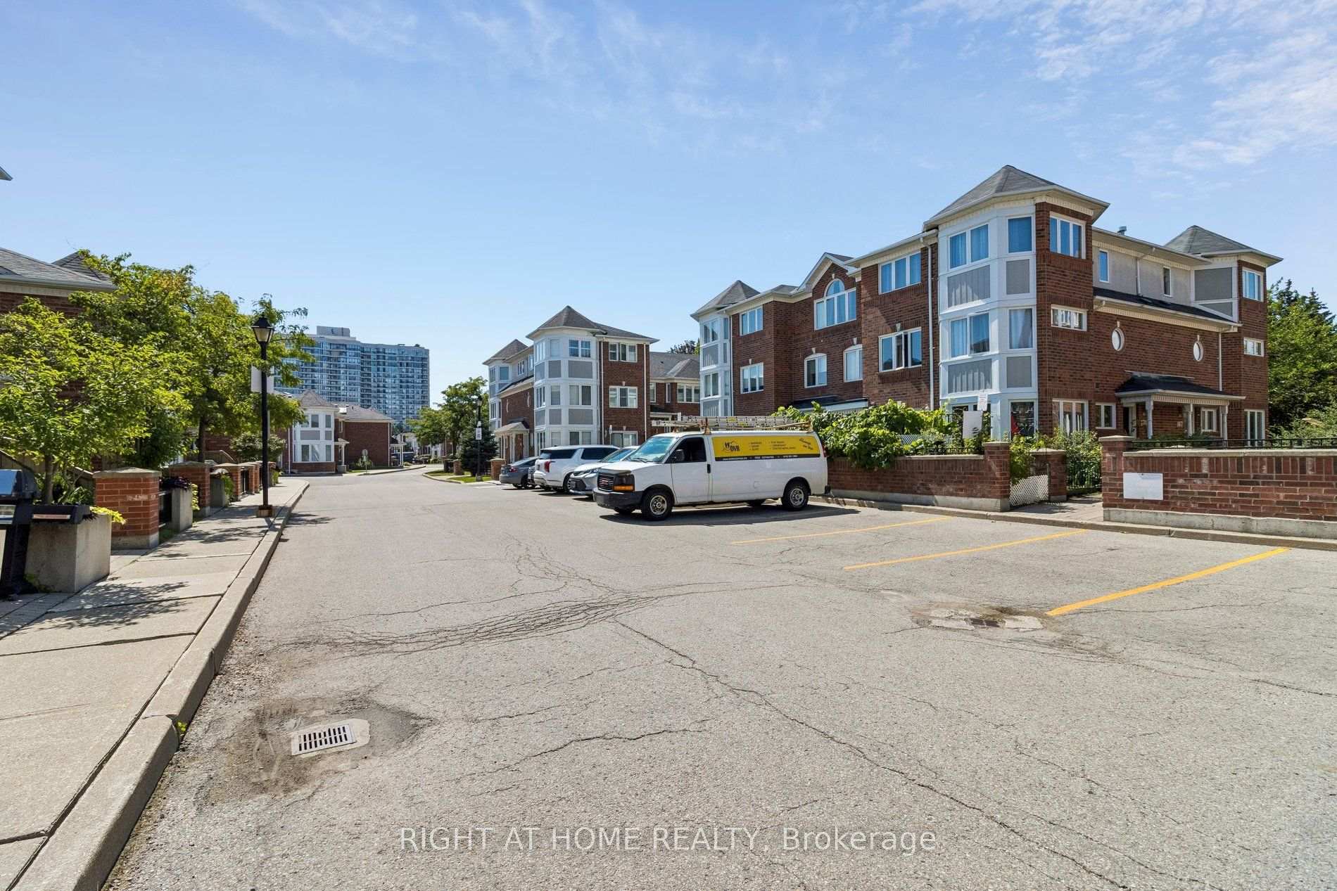 Photo 36 of Unit 106, 7398 Yonge Street, Vaughan, Crestwood-Springfarm-Yorkhill — HOMEH