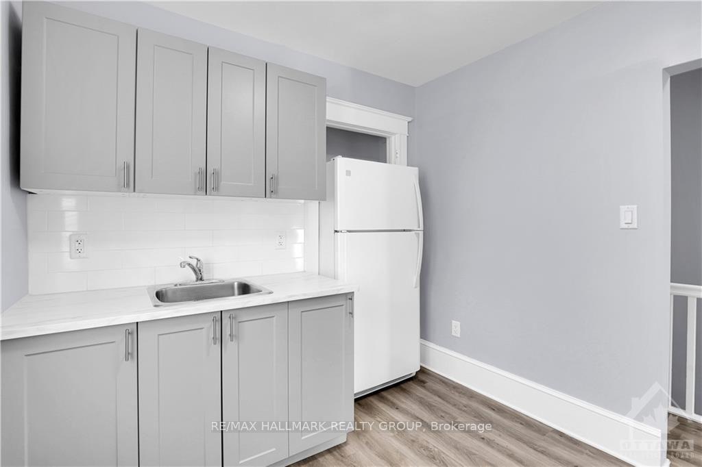 Photo 12 of Unit 2, 13 Marier Avenue, Ottawa, Vanier — HOMEH