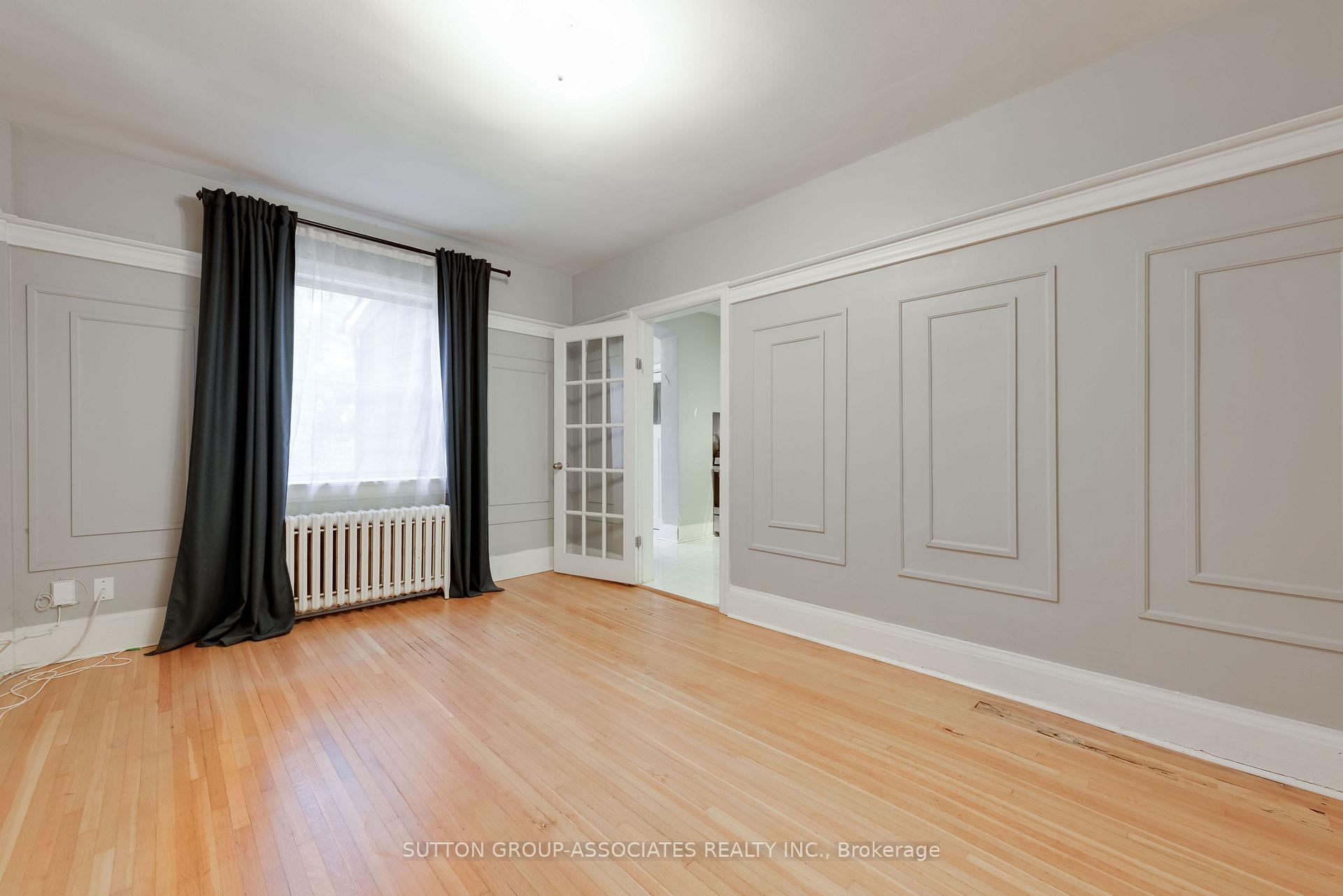 Photo 9 of 76 St Annes Road, Toronto, Little Portugal — HOMEH
