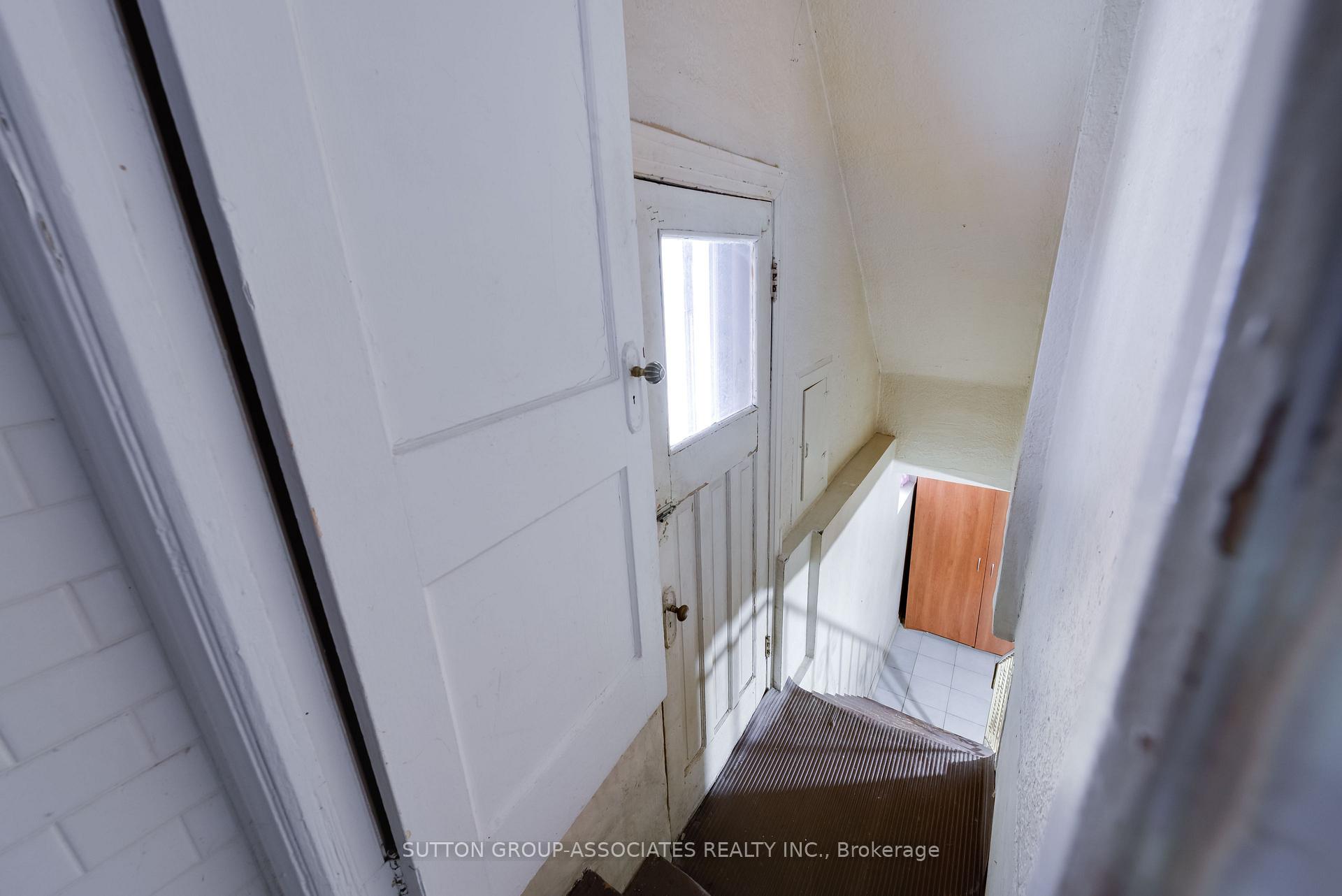 Photo 30 of 76 St Annes Road, Toronto, Little Portugal — HOMEH