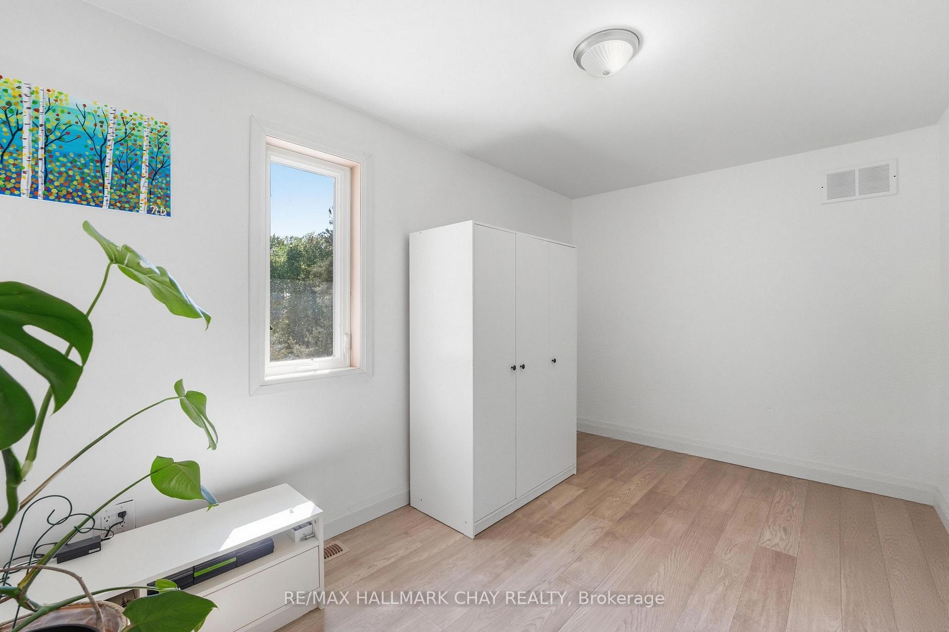 Photo 11 of 147 Murphy Road, Essa, Baxter — HOMEH