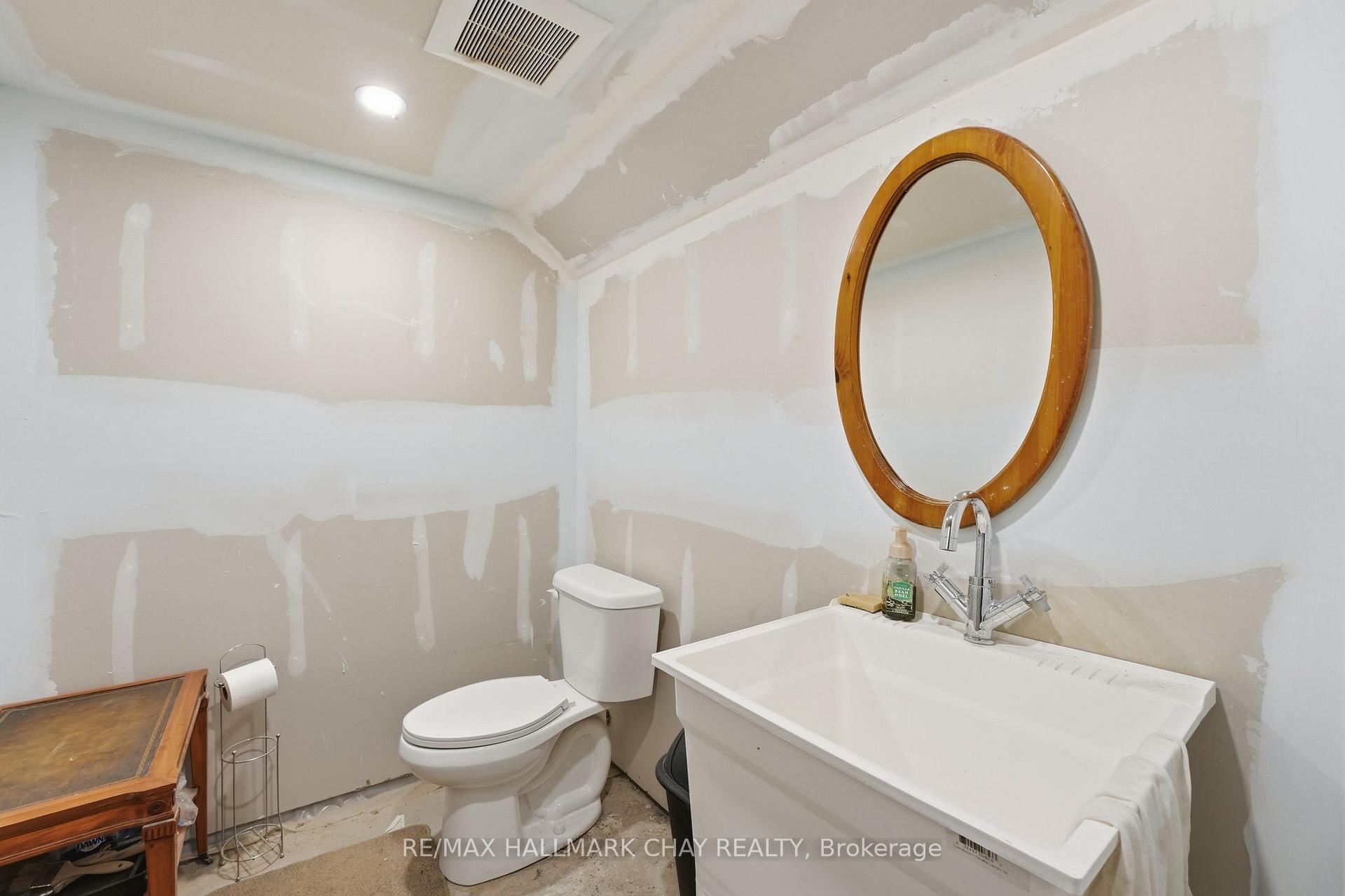 Photo 15 of 147 Murphy Road, Essa, Baxter — HOMEH