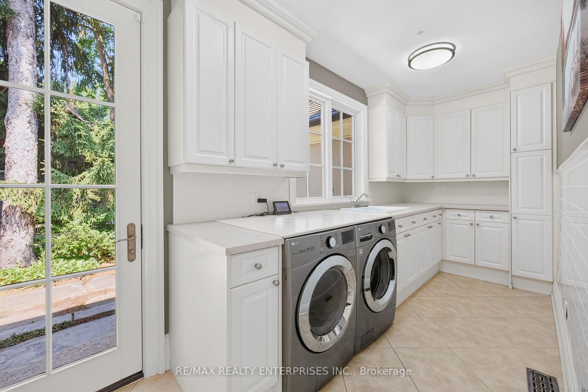Photo 25 of 1396 Crescent Road, Mississauga, Lorne Park — HOMEH