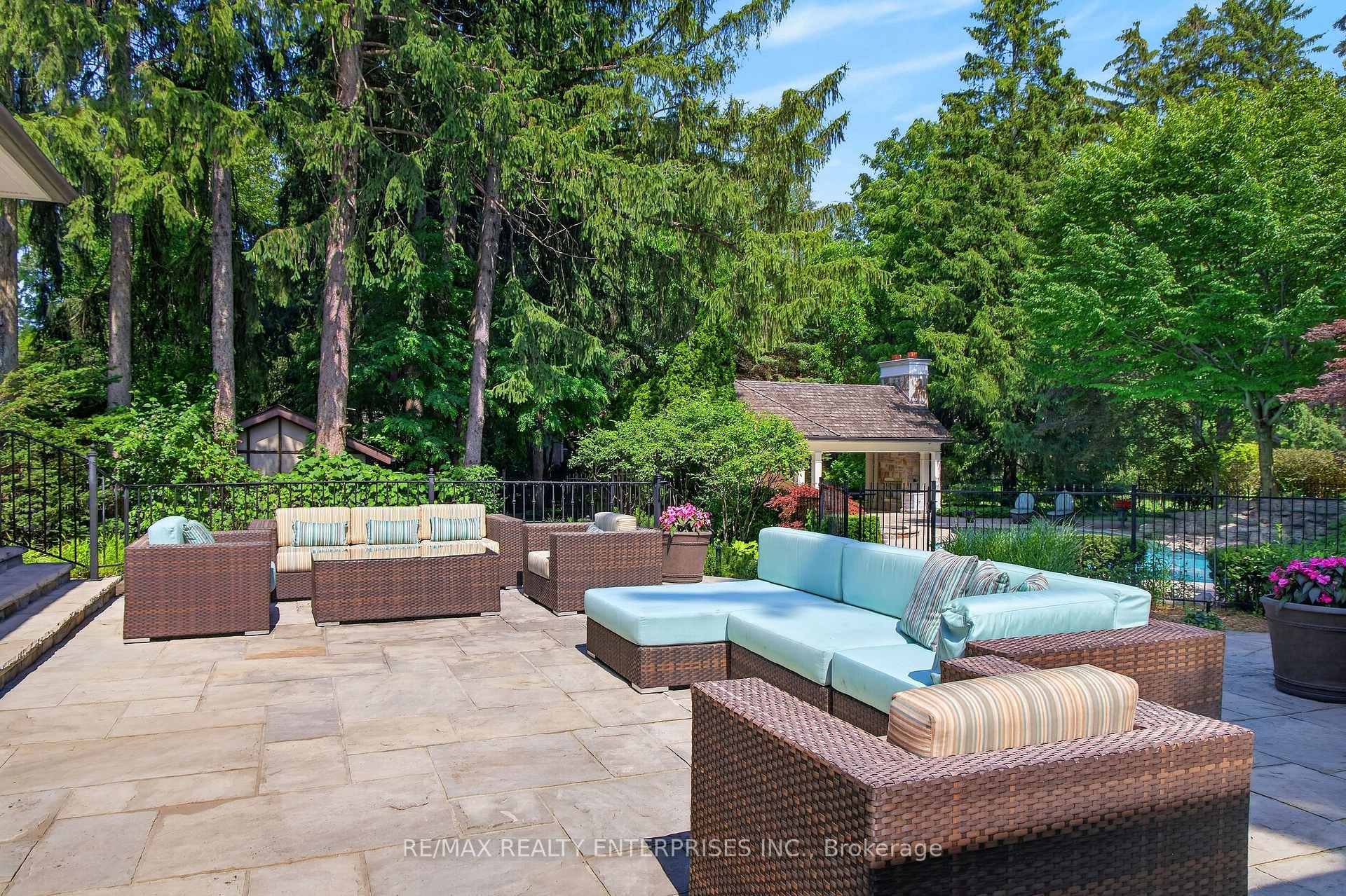 Photo 38 of 1396 Crescent Road, Mississauga, Lorne Park — HOMEH