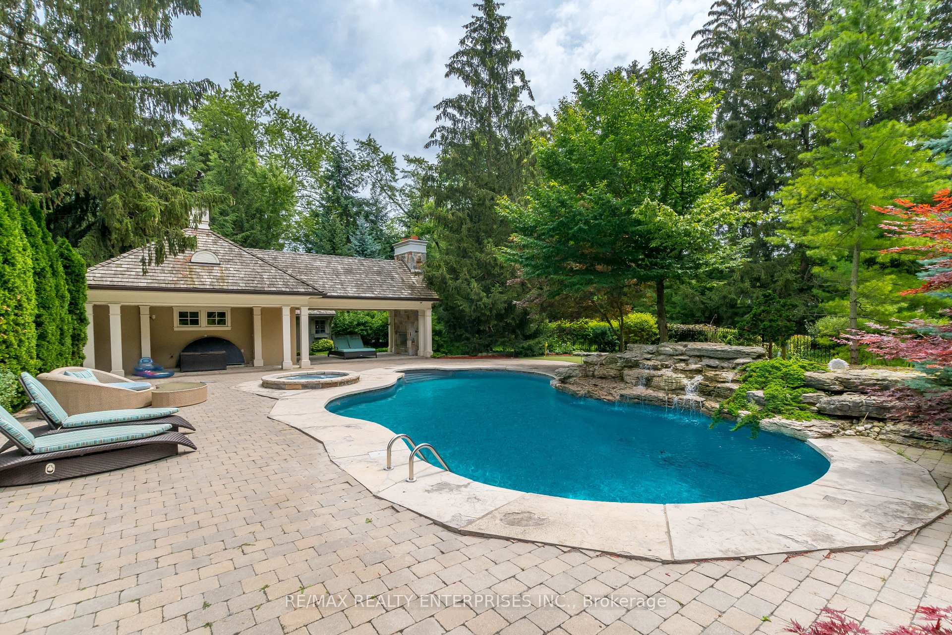 Photo 41 of 1396 Crescent Road, Mississauga, Lorne Park — HOMEH