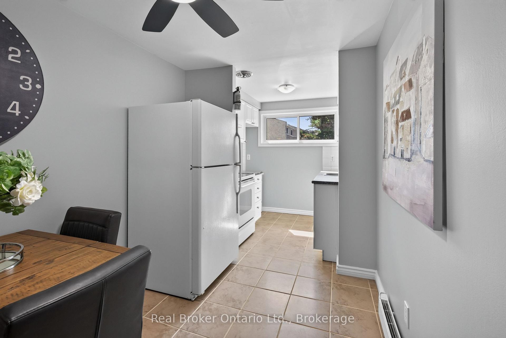 Photo 11 of Unit 29, 35 Breckenridge Drive, Kitchener, Heritage Park - Kitchener — HOMEH