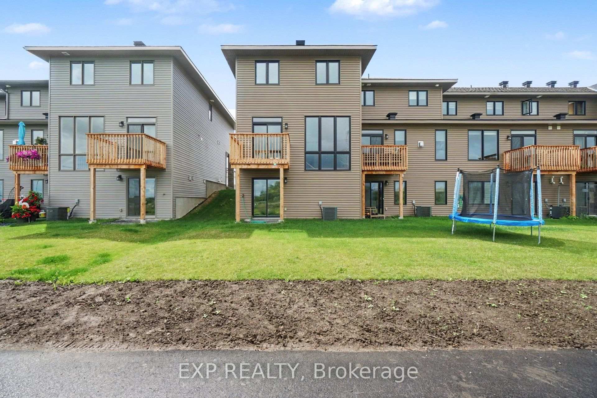 Photo 31 of 181 Craig Duncan Terrace, Ottawa, Stittsville (South) — HOMEH