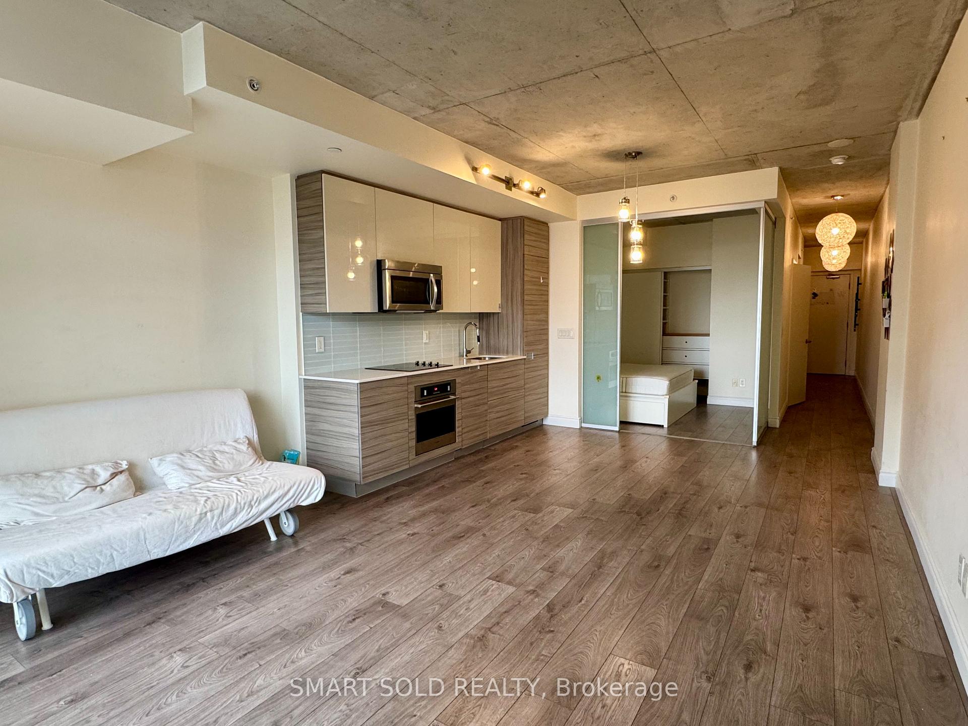 Photo 4 of Unit 1007, 210 Simcoe Street, Toronto, Kensington-Chinatown — HOMEH