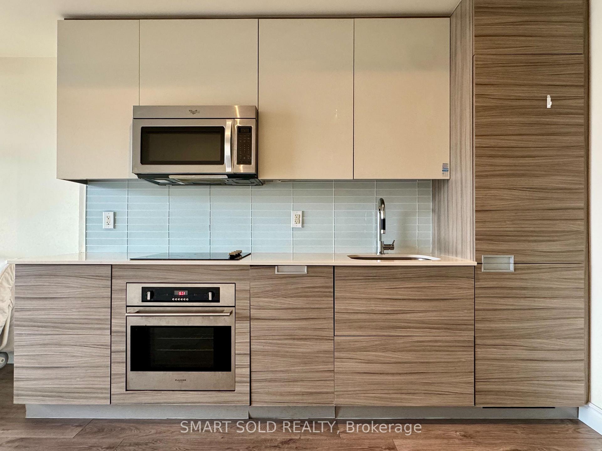 Photo 6 of Unit 1007, 210 Simcoe Street, Toronto, Kensington-Chinatown — HOMEH