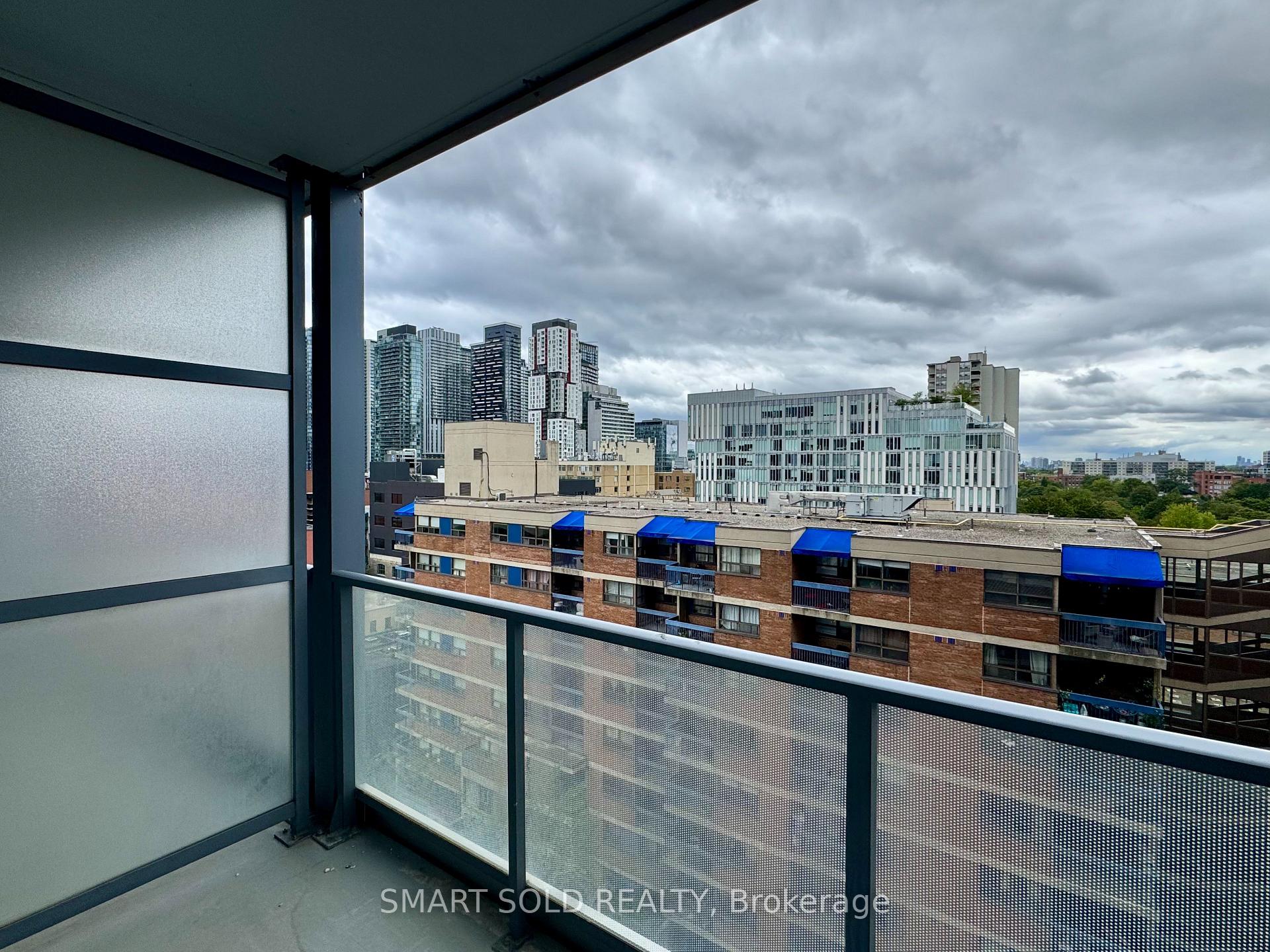 Photo 10 of Unit 1007, 210 Simcoe Street, Toronto, Kensington-Chinatown — HOMEH