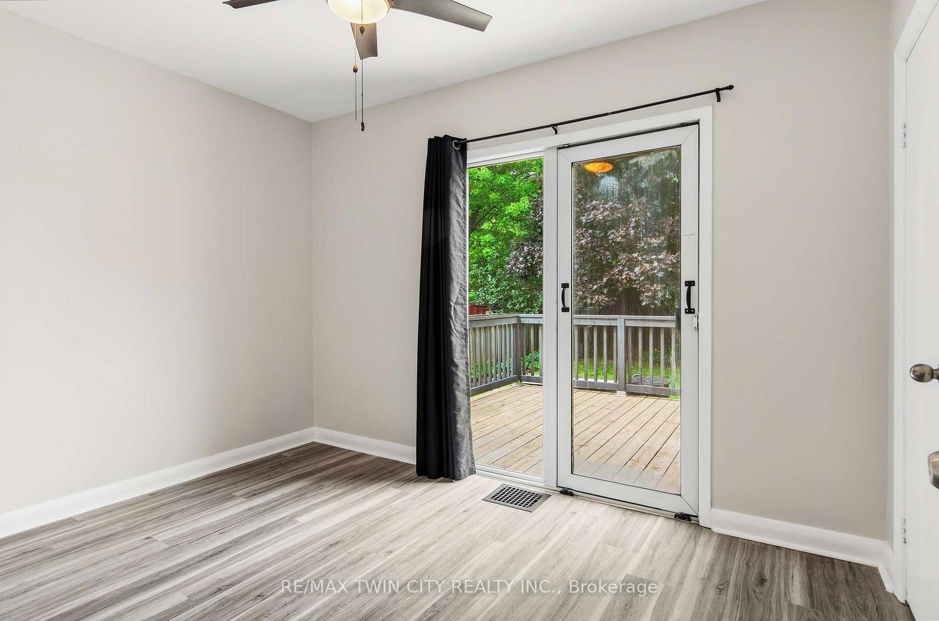Photo 12 of 20 John Avenue, Brantford, Holmedale — HOMEH