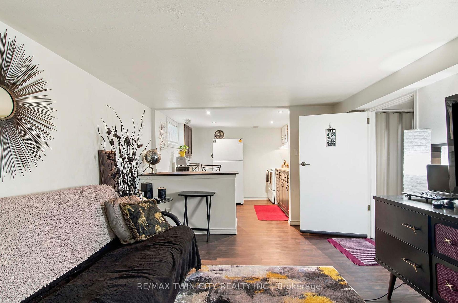 Photo 20 of 20 John Avenue, Brantford, Holmedale — HOMEH