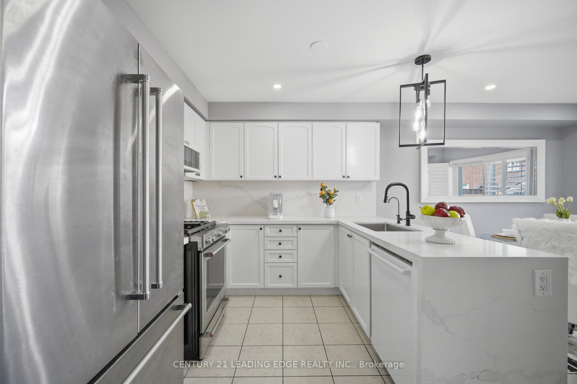 Photo 9 of 49 Robert Parkinson Drive, Brampton, Northwest Brampton — HOMEH