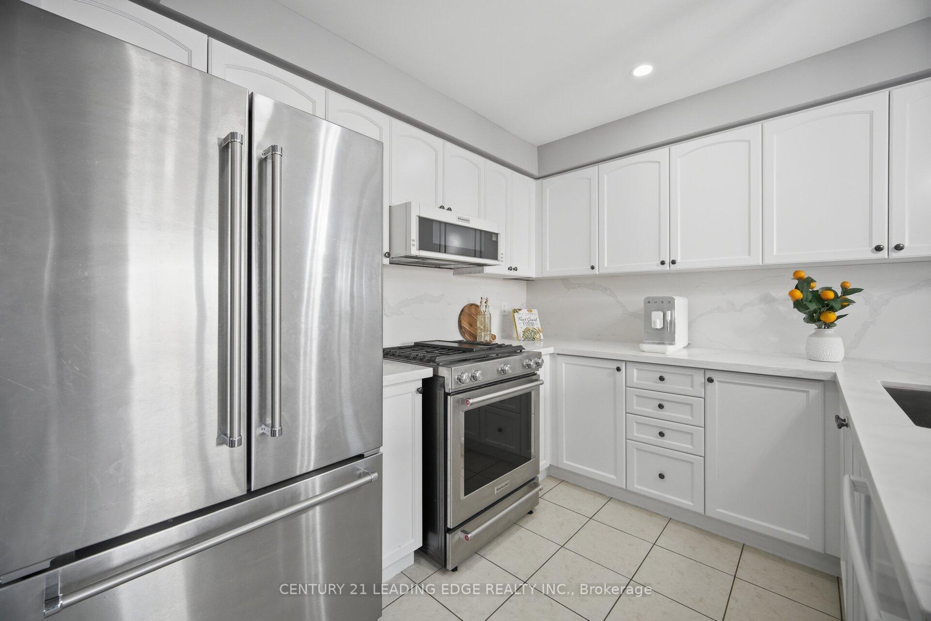 Photo 10 of 49 Robert Parkinson Drive, Brampton, Northwest Brampton — HOMEH