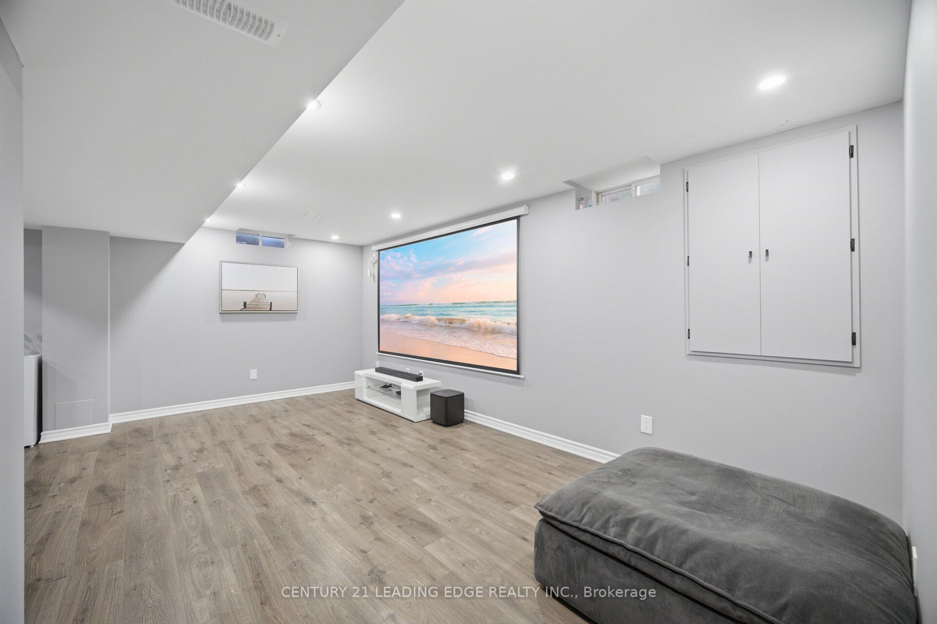 Photo 30 of 49 Robert Parkinson Drive, Brampton, Northwest Brampton — HOMEH