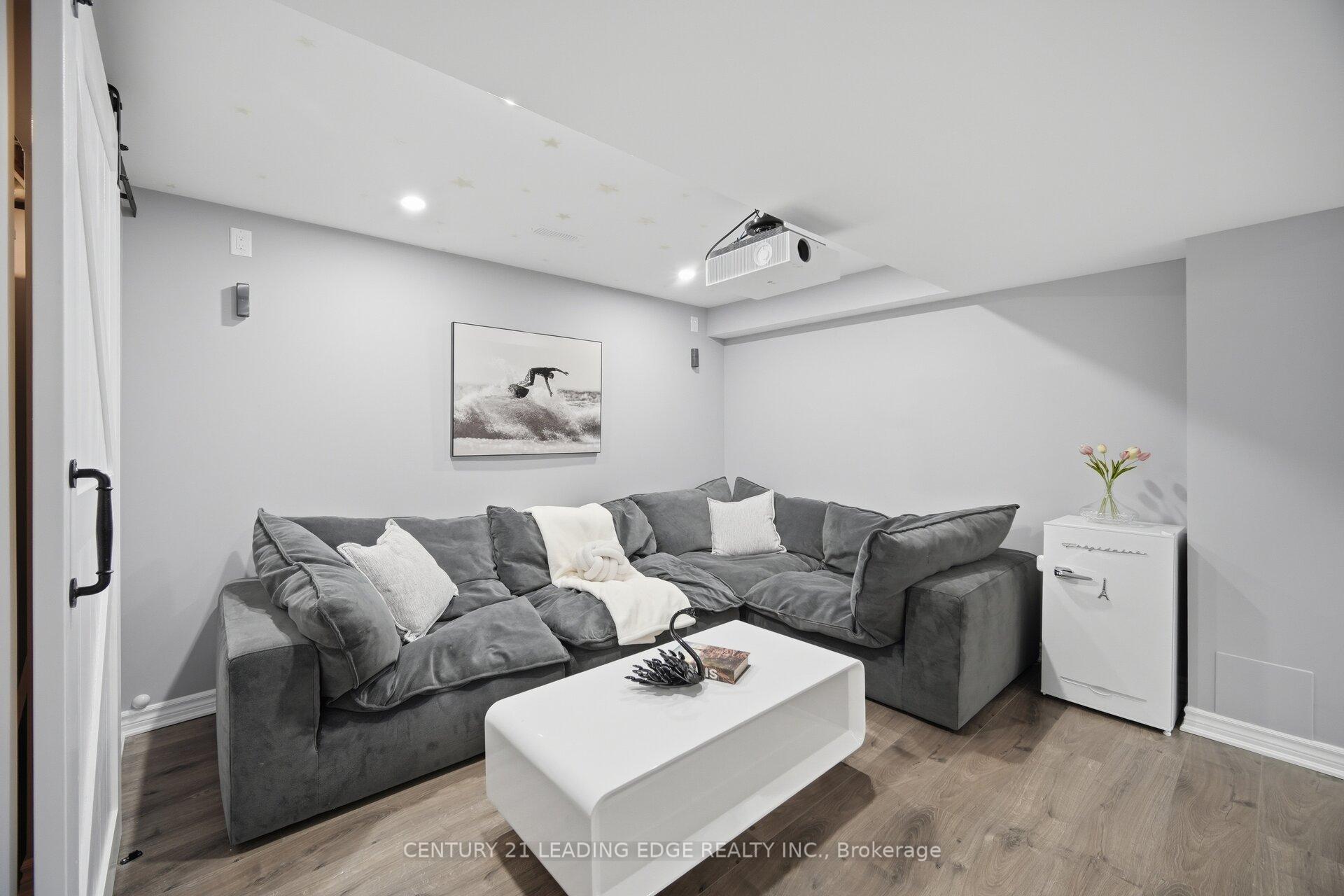Photo 34 of 49 Robert Parkinson Drive, Brampton, Northwest Brampton — HOMEH