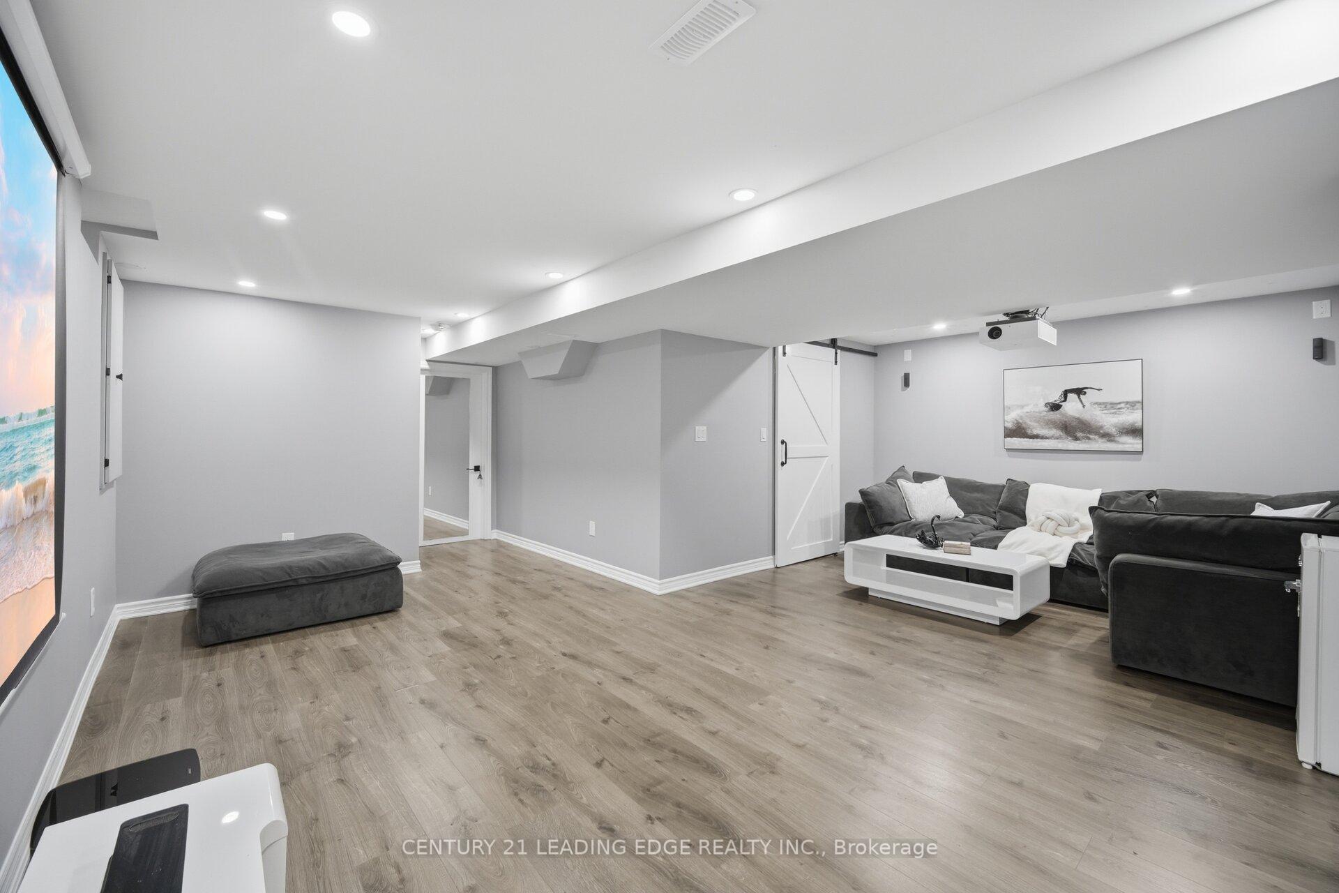 Photo 35 of 49 Robert Parkinson Drive, Brampton, Northwest Brampton — HOMEH