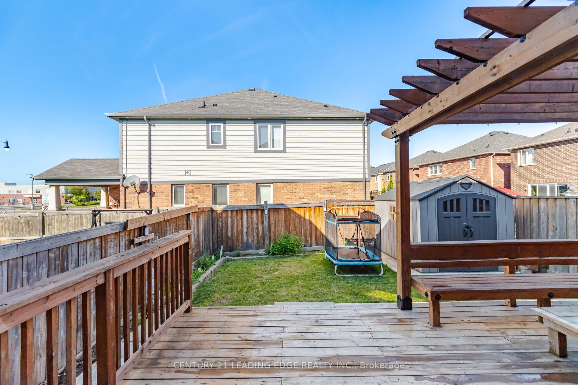 Photo 39 of 49 Robert Parkinson Drive, Brampton, Northwest Brampton — HOMEH
