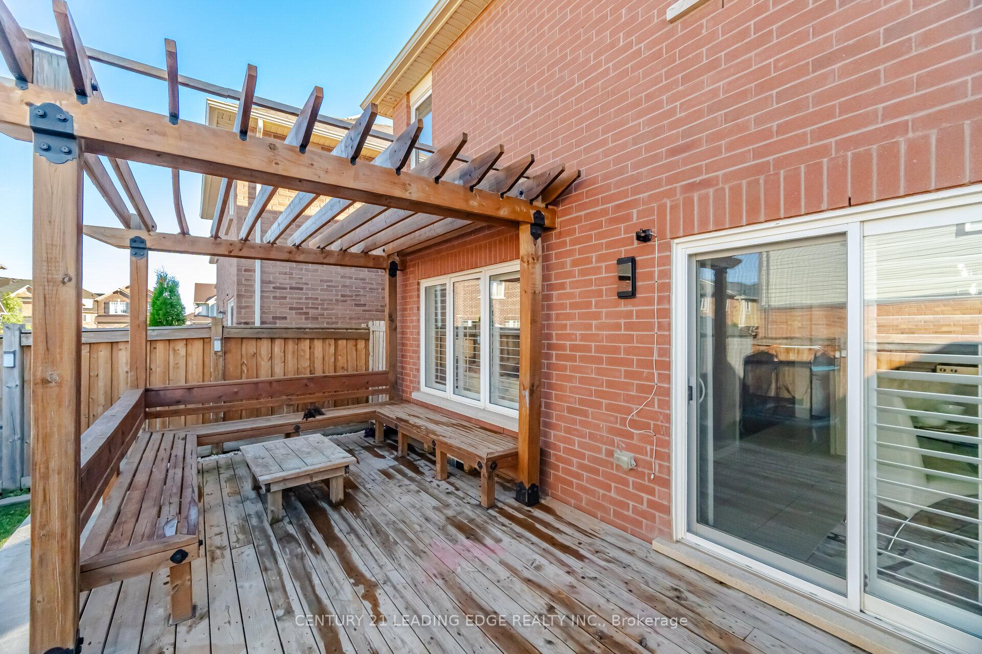 Photo 40 of 49 Robert Parkinson Drive, Brampton, Northwest Brampton — HOMEH