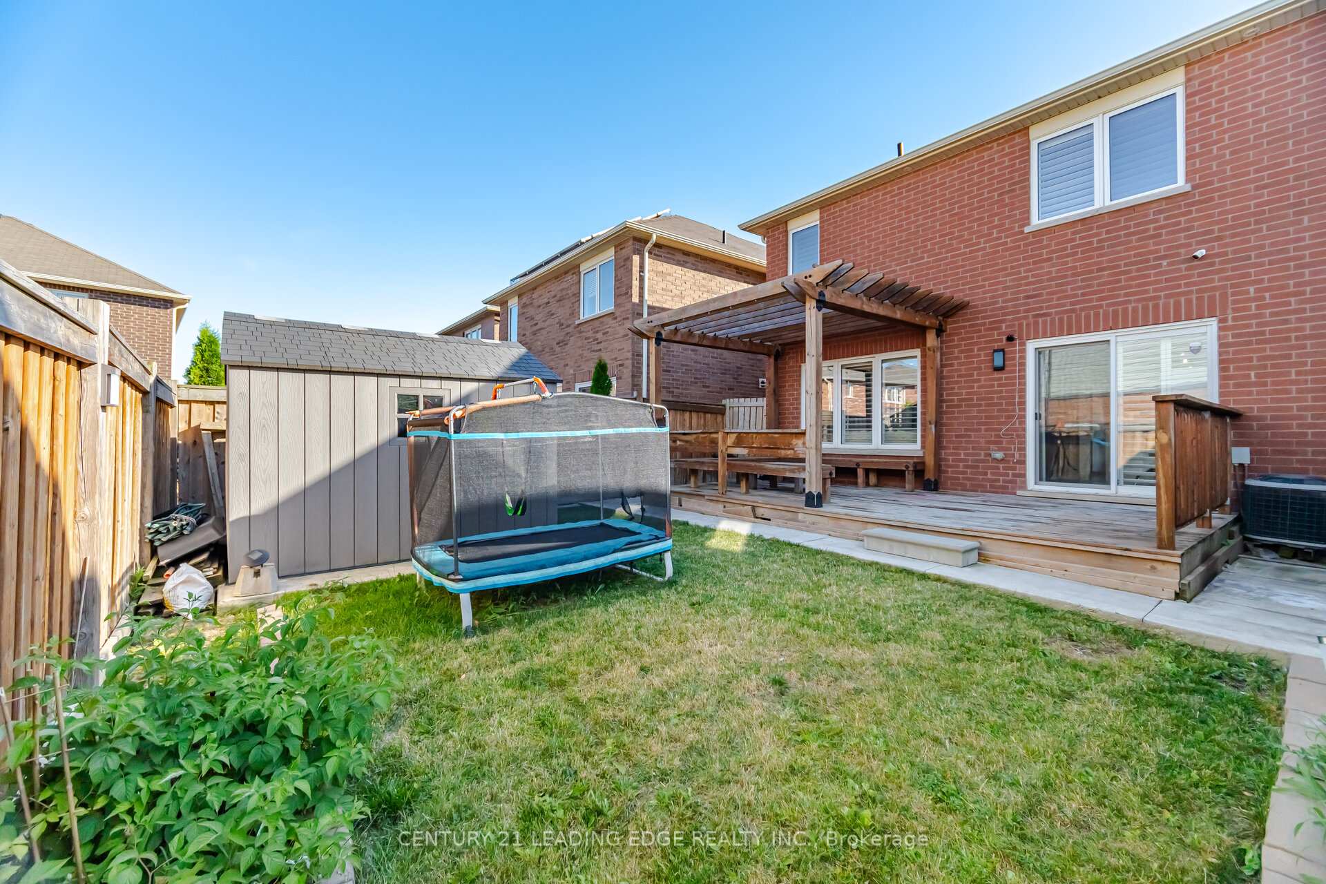 Photo 41 of 49 Robert Parkinson Drive, Brampton, Northwest Brampton — HOMEH