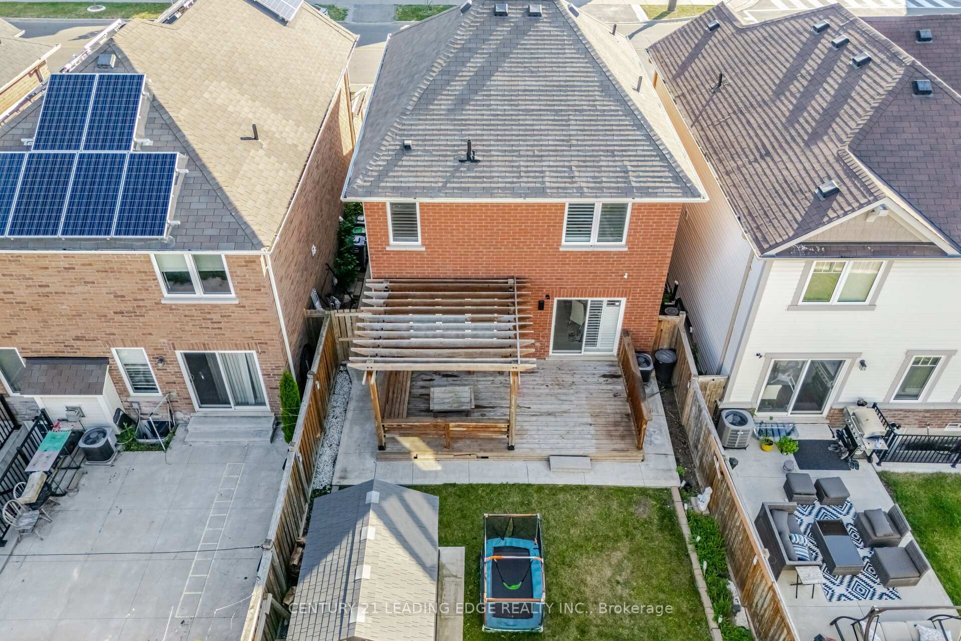 Photo 44 of 49 Robert Parkinson Drive, Brampton, Northwest Brampton — HOMEH