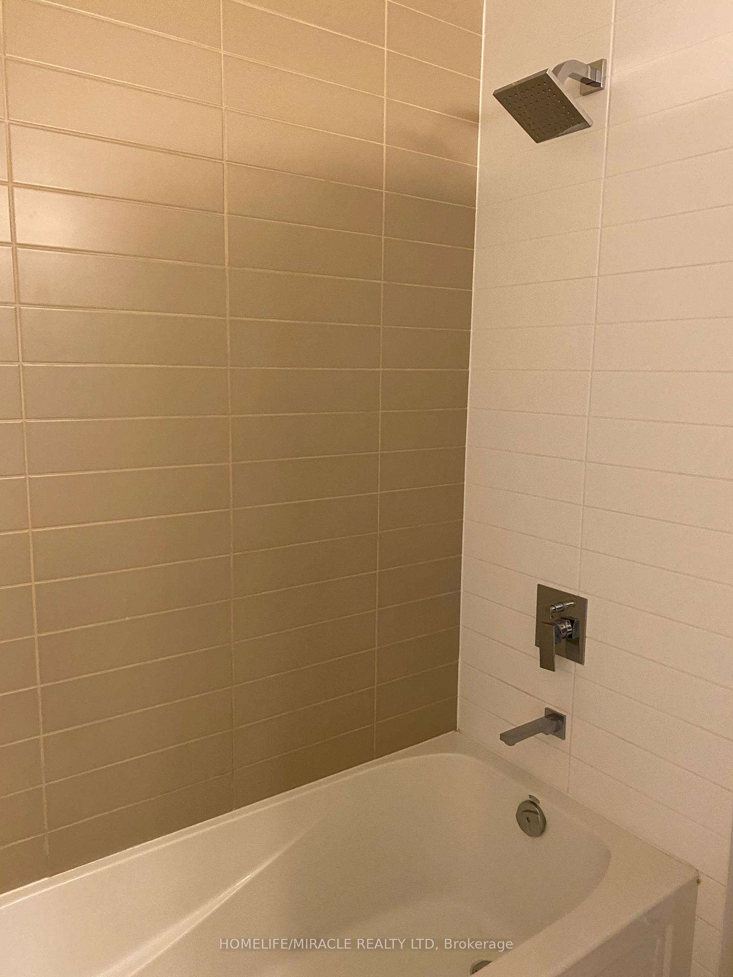 Photo 9 of Unit 3004, 4011 Brickstone Mews, Mississauga, City Centre — HOMEH