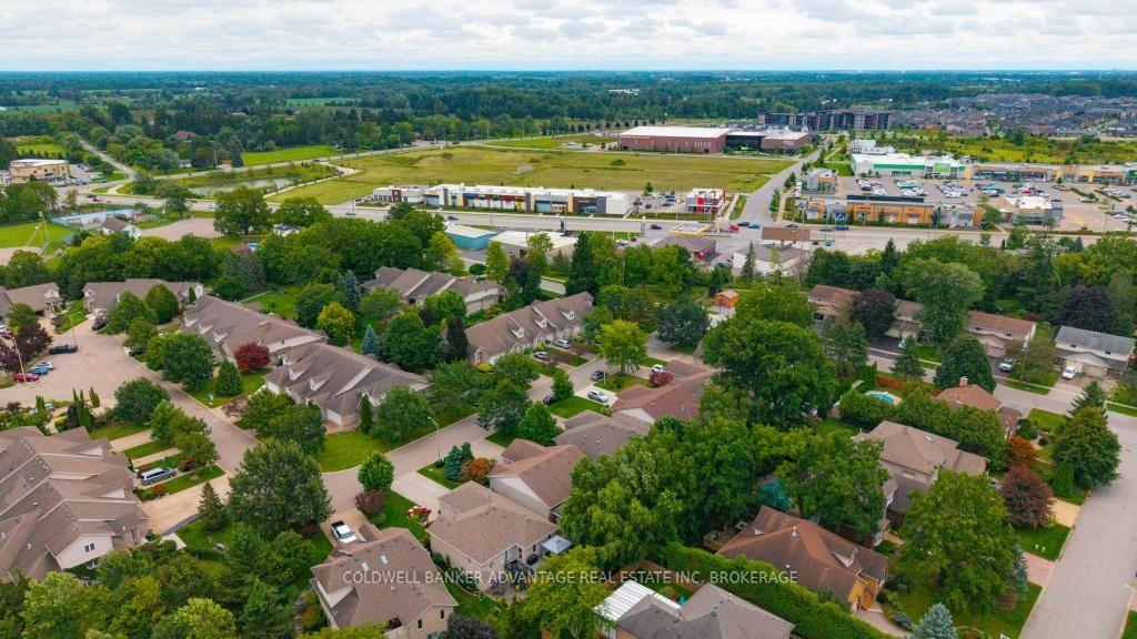 Photo 5 of 10 Stonegate Place, Pelham, Fonthill — HOMEH