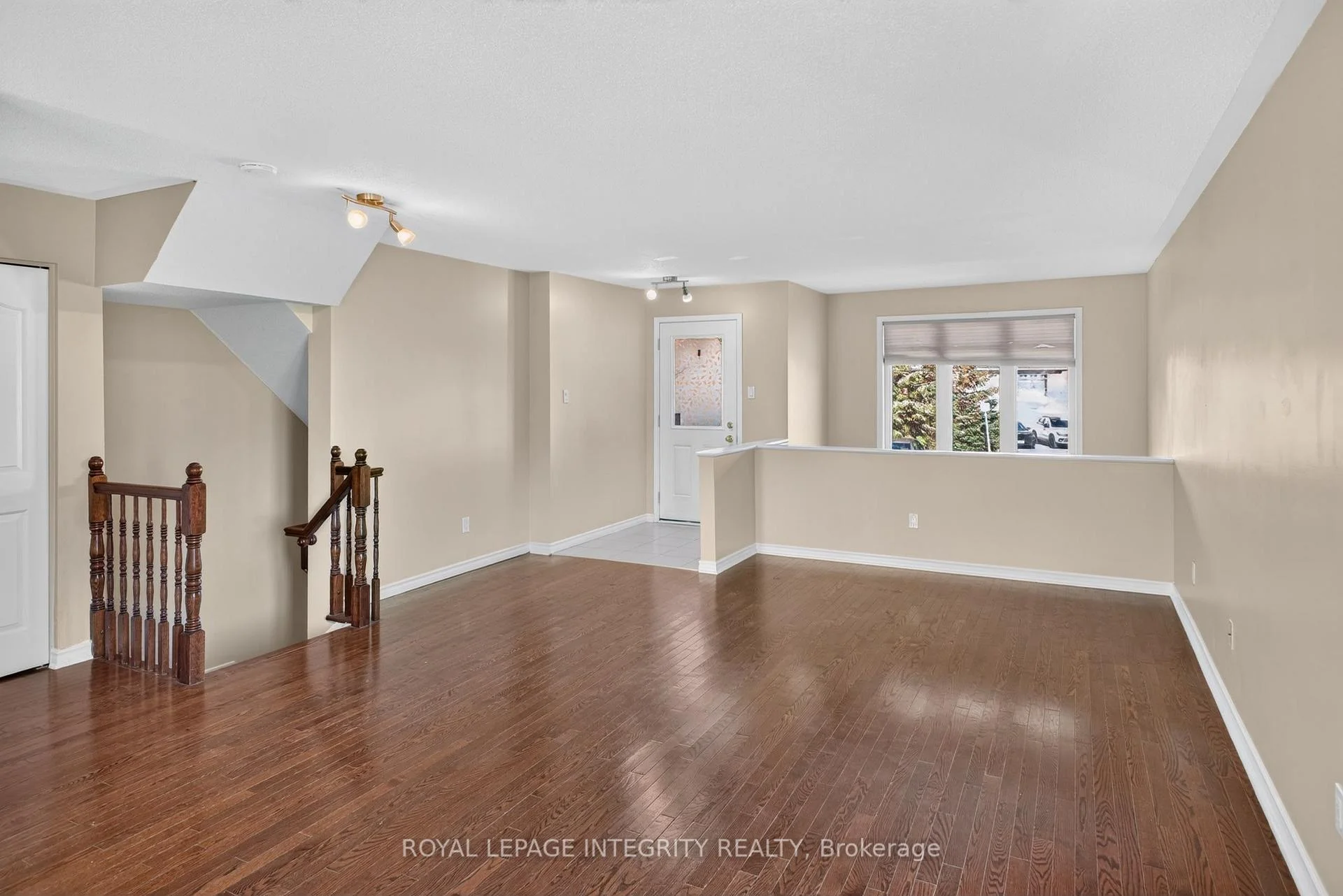 Photo 7 of Unit 12, 320 Tivoli Private, Ottawa, Merivale Industrial Park/Citiplace — HOMEH