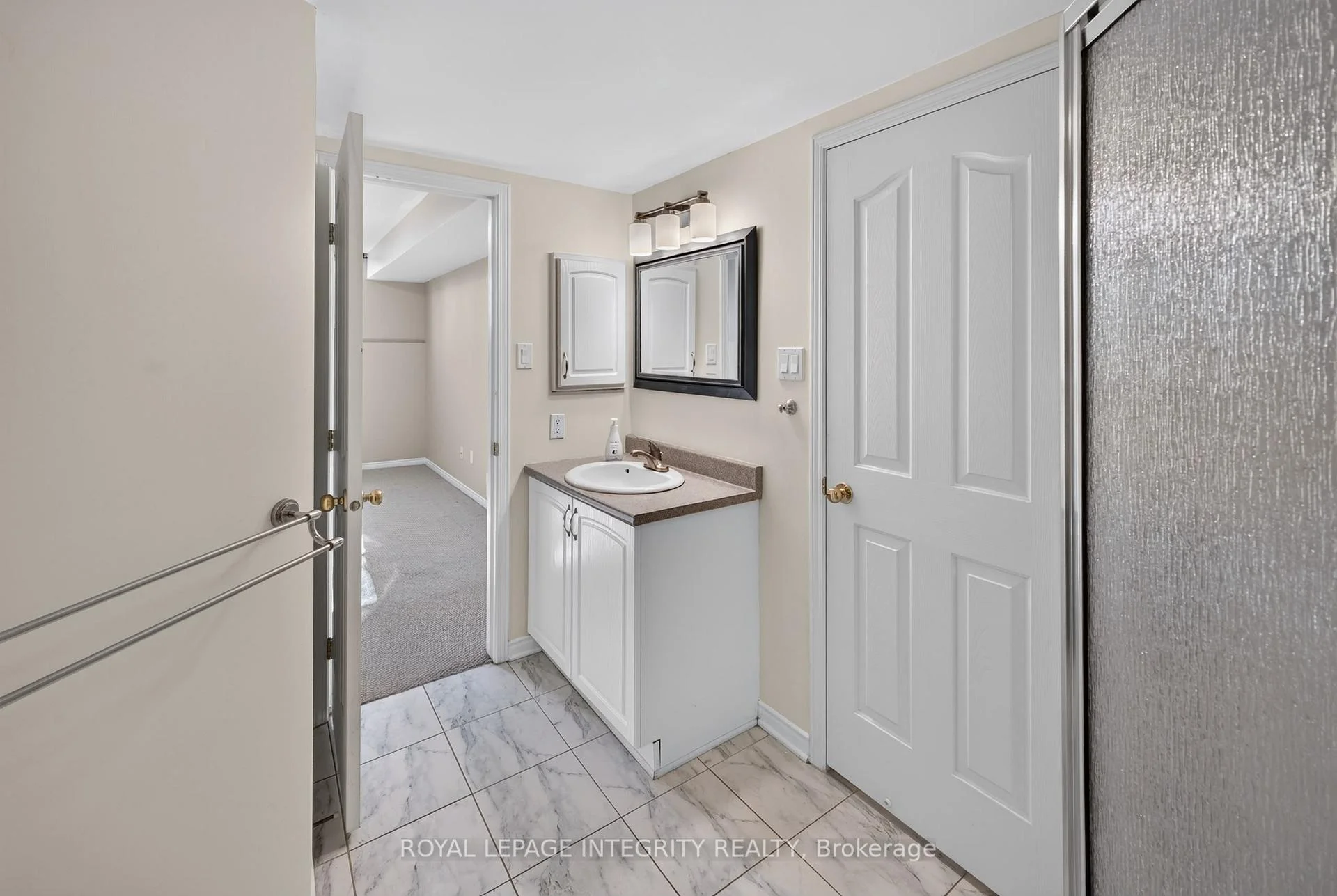 Photo 29 of Unit 12, 320 Tivoli Private, Ottawa, Merivale Industrial Park/Citiplace — HOMEH
