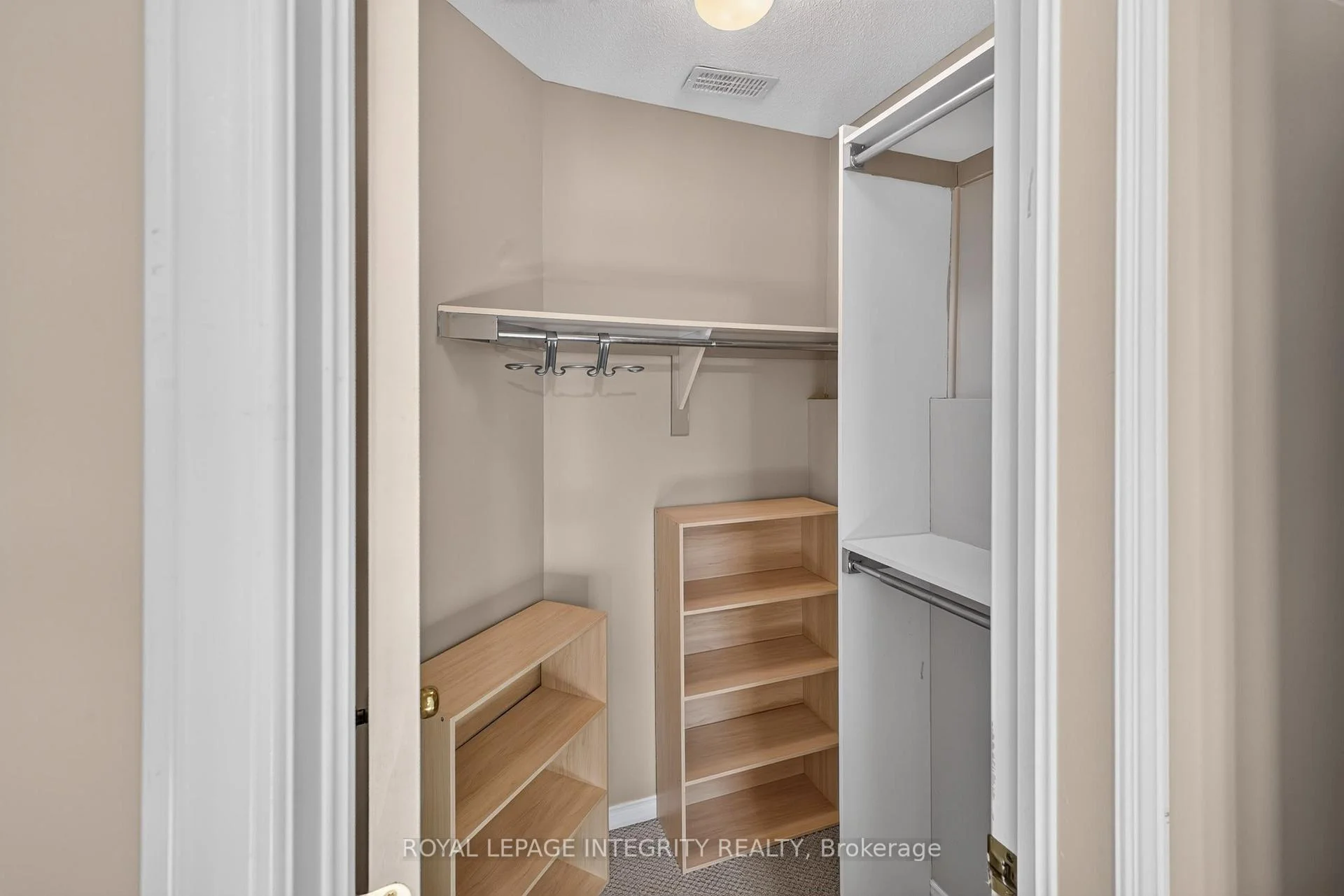 Photo 33 of Unit 12, 320 Tivoli Private, Ottawa, Merivale Industrial Park/Citiplace — HOMEH