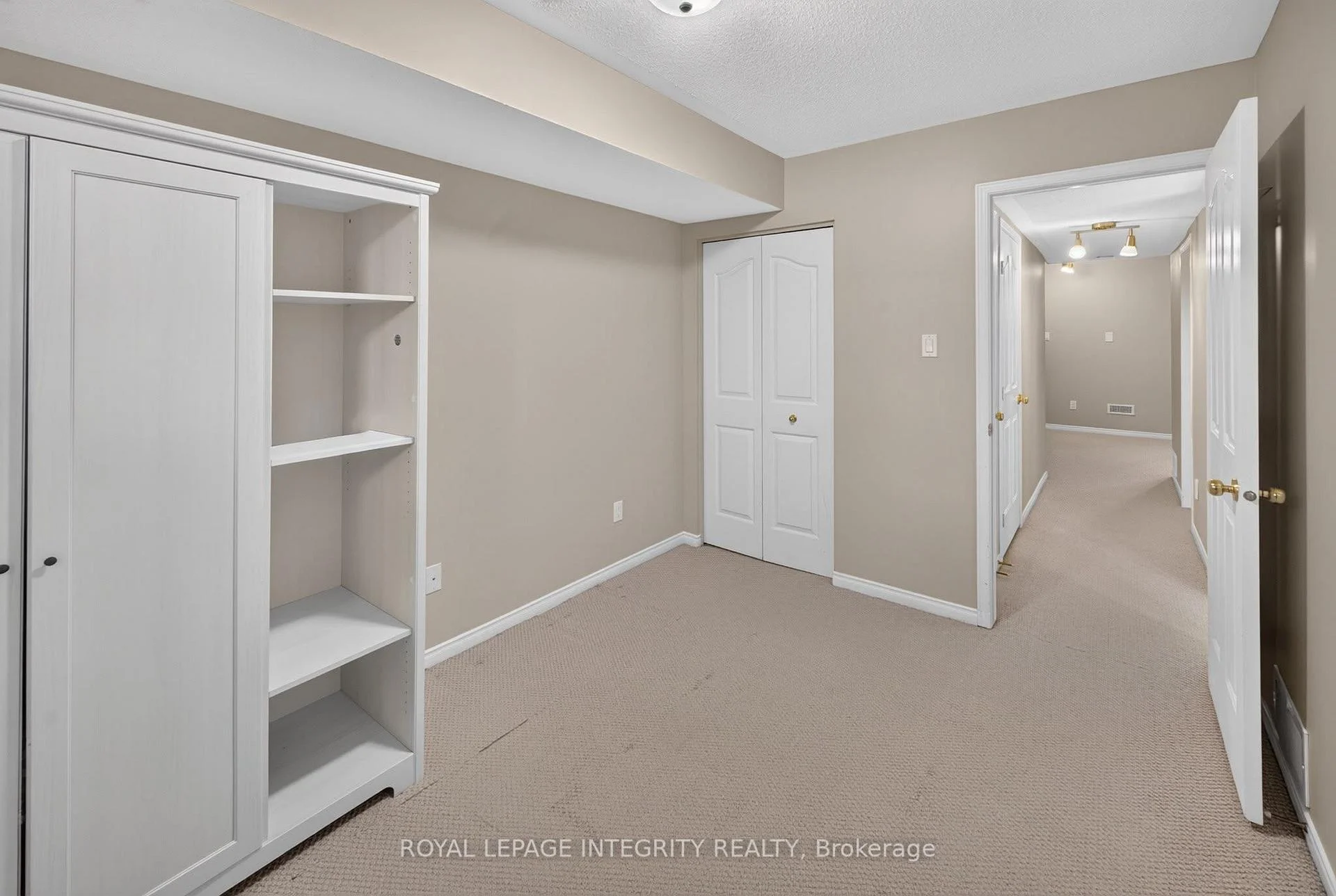 Photo 37 of Unit 12, 320 Tivoli Private, Ottawa, Merivale Industrial Park/Citiplace — HOMEH