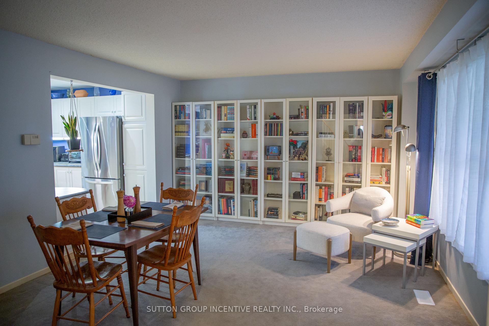Photo 16 of 160 Walton Drive, Aurora, Aurora Village — HOMEH