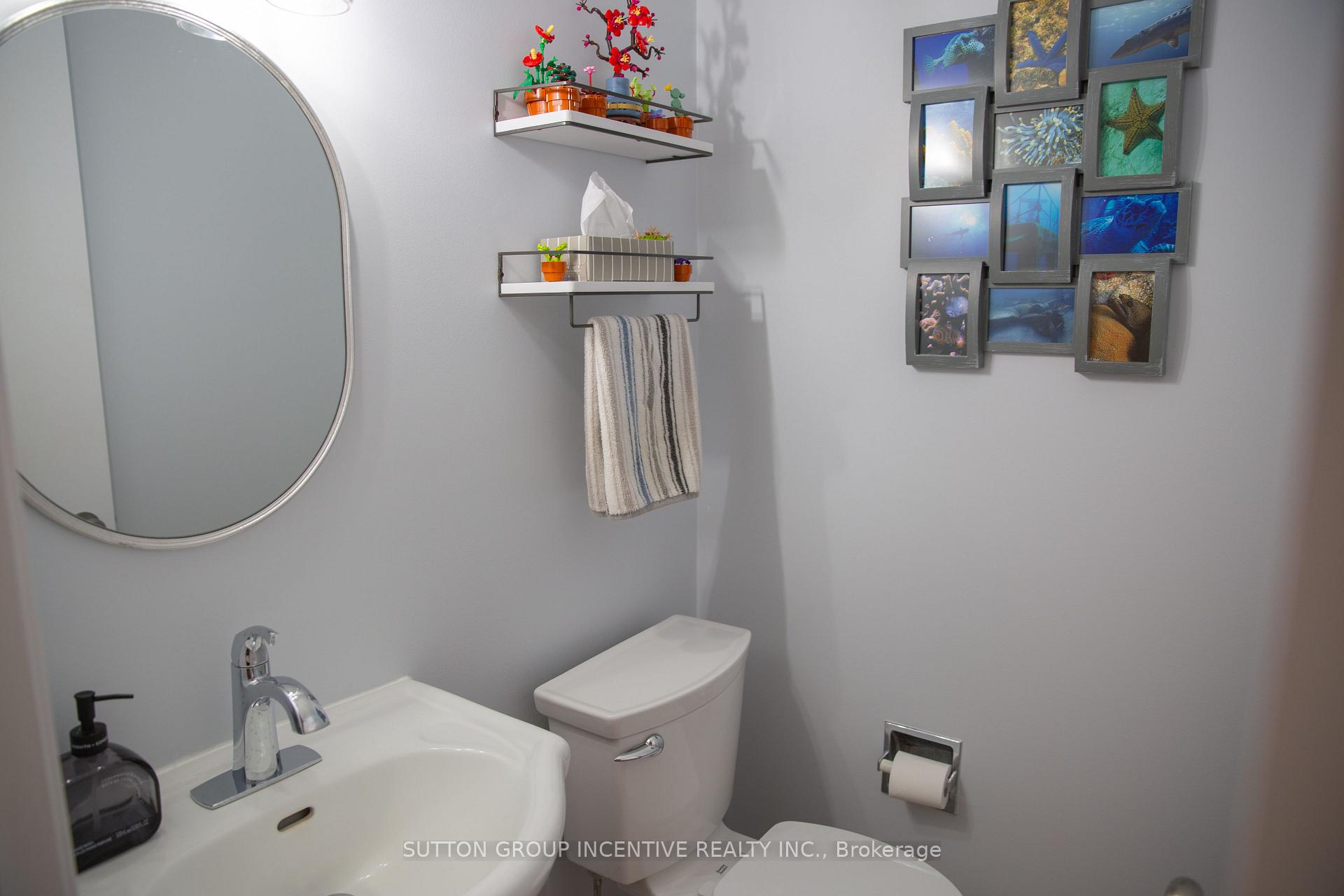 Photo 21 of 160 Walton Drive, Aurora, Aurora Village — HOMEH