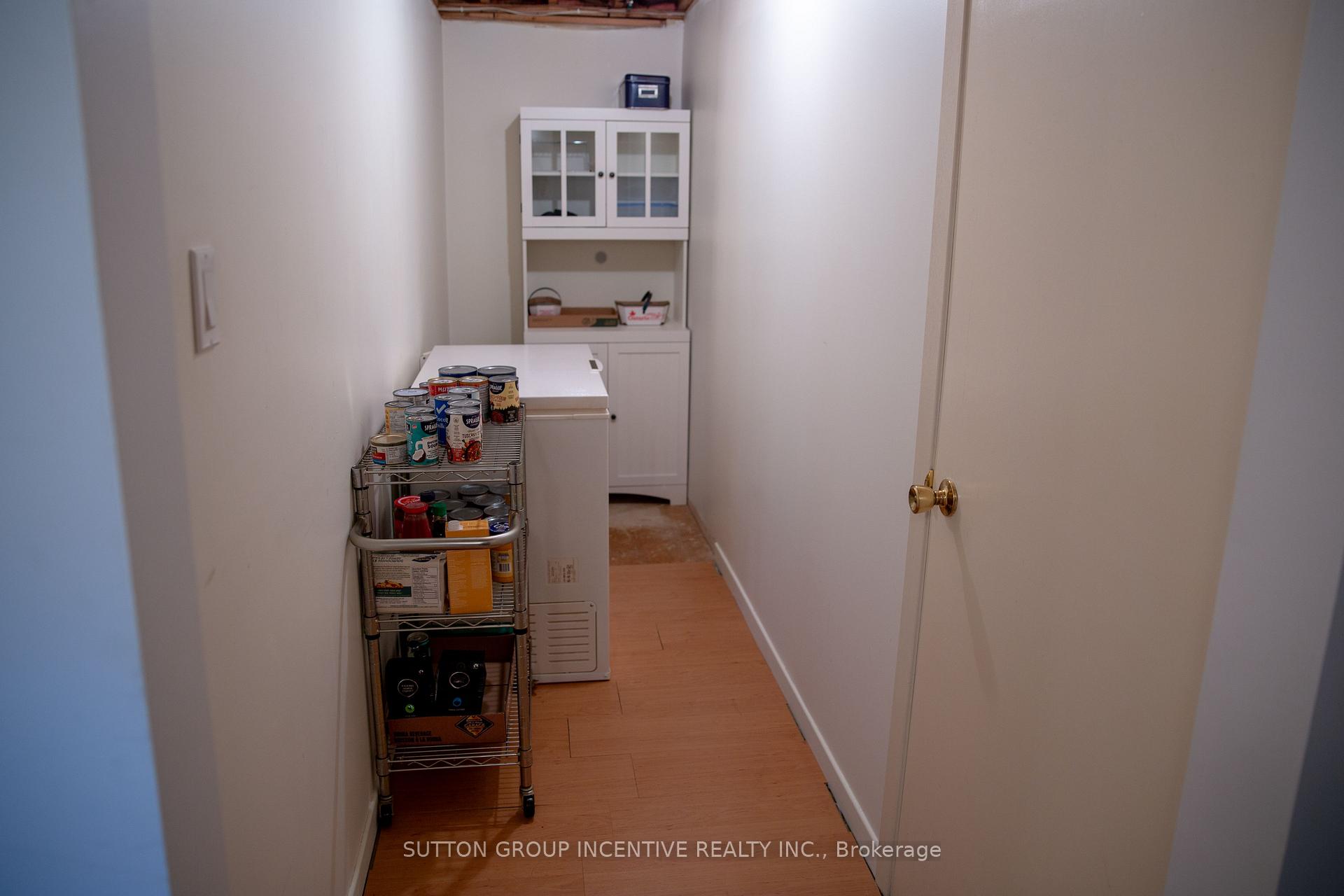 Photo 36 of 160 Walton Drive, Aurora, Aurora Village — HOMEH