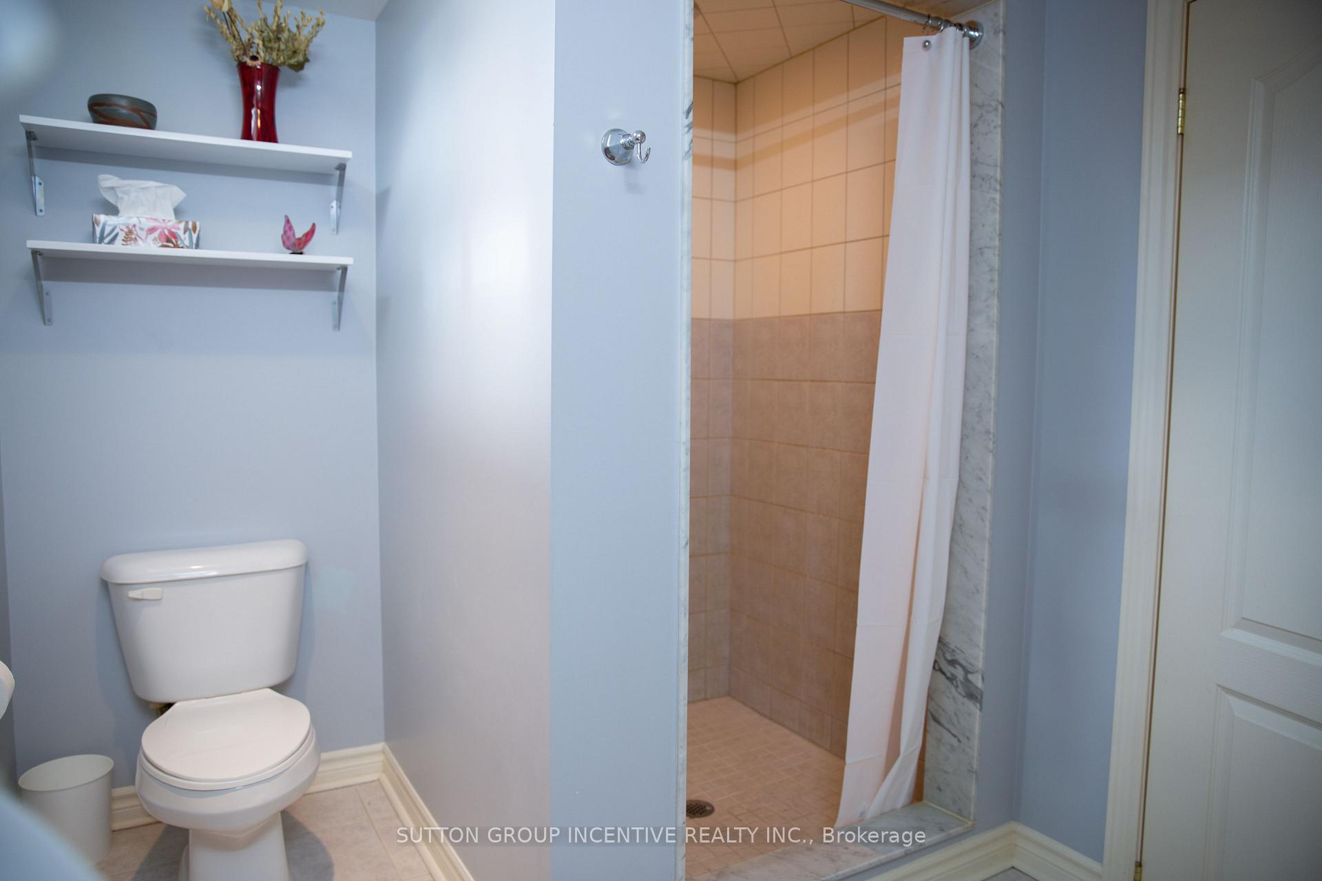 Photo 40 of 160 Walton Drive, Aurora, Aurora Village — HOMEH