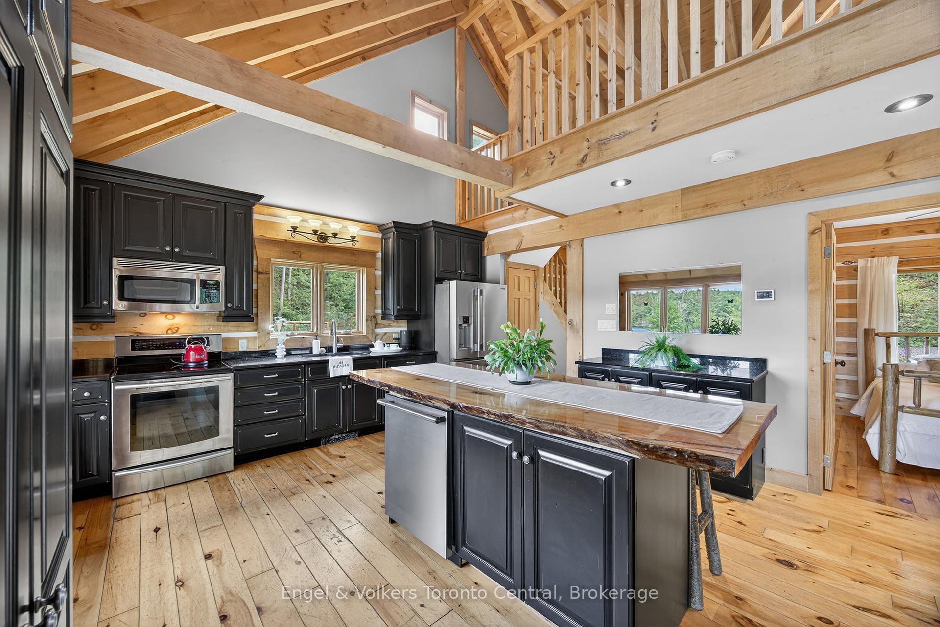 Photo 13 of 1042 Amanda Lane, Gravenhurst, Ryde — HOMEH