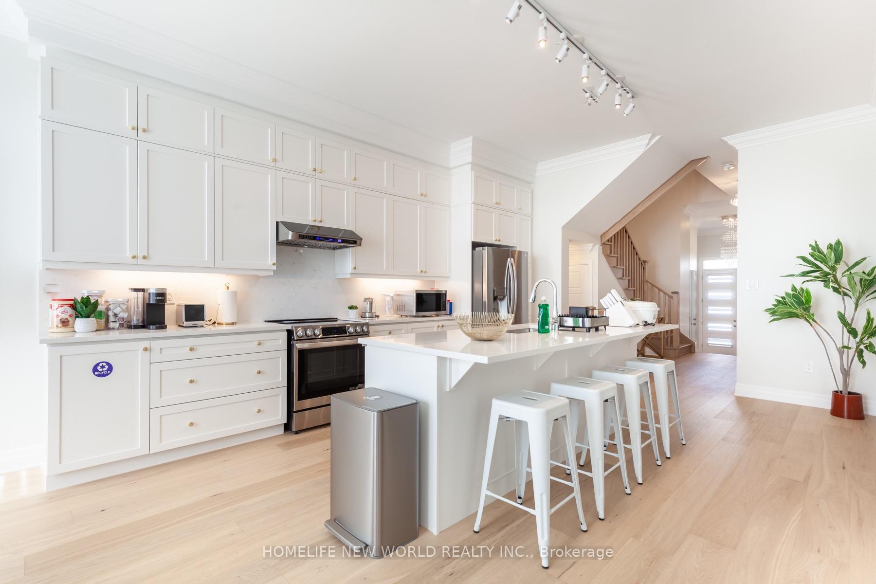 Photo 8 of 20 Brock Meadow Crescent, Markham, Rural Markham — HOMEH