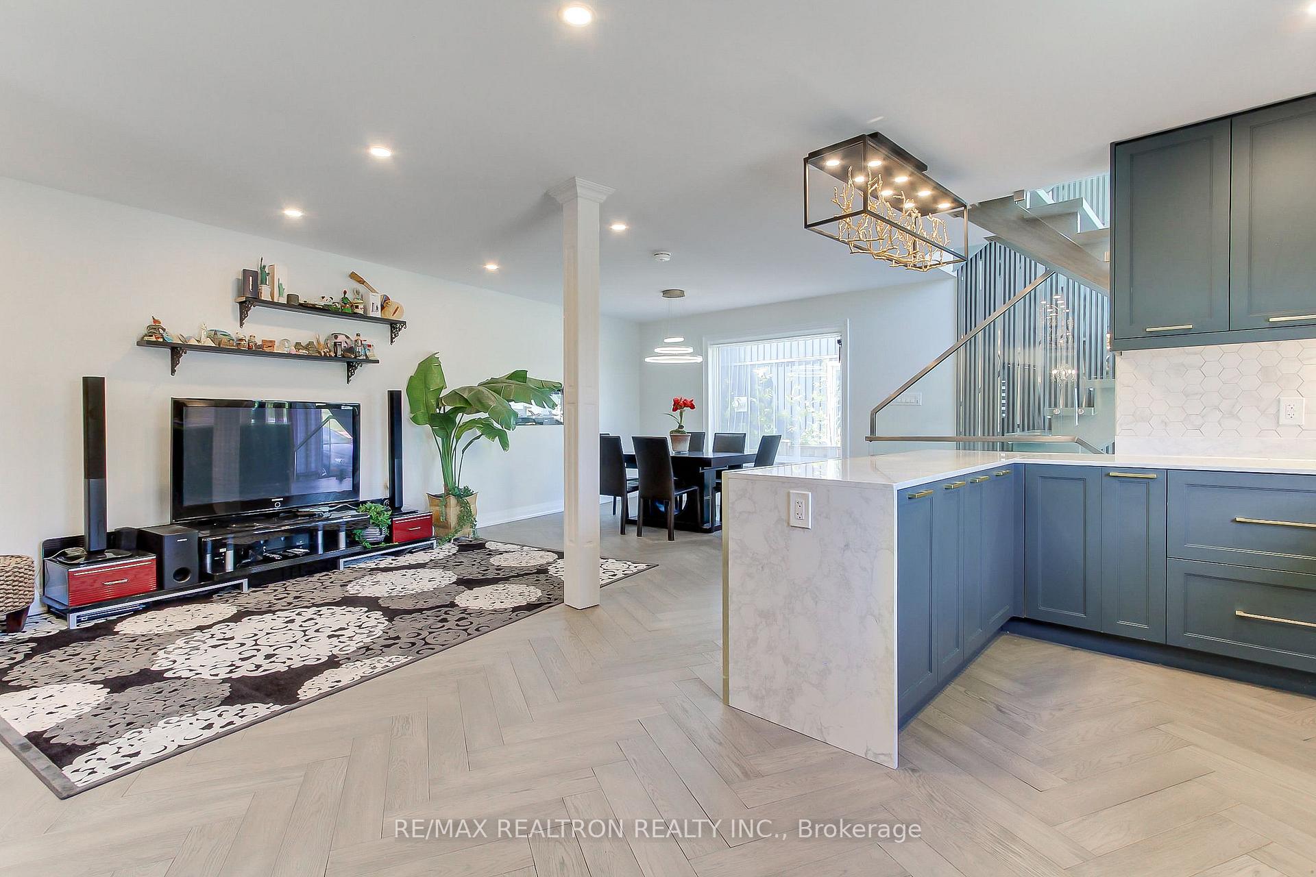 Photo 12 of 606 Annland Street, Pickering, Bay Ridges — HOMEH