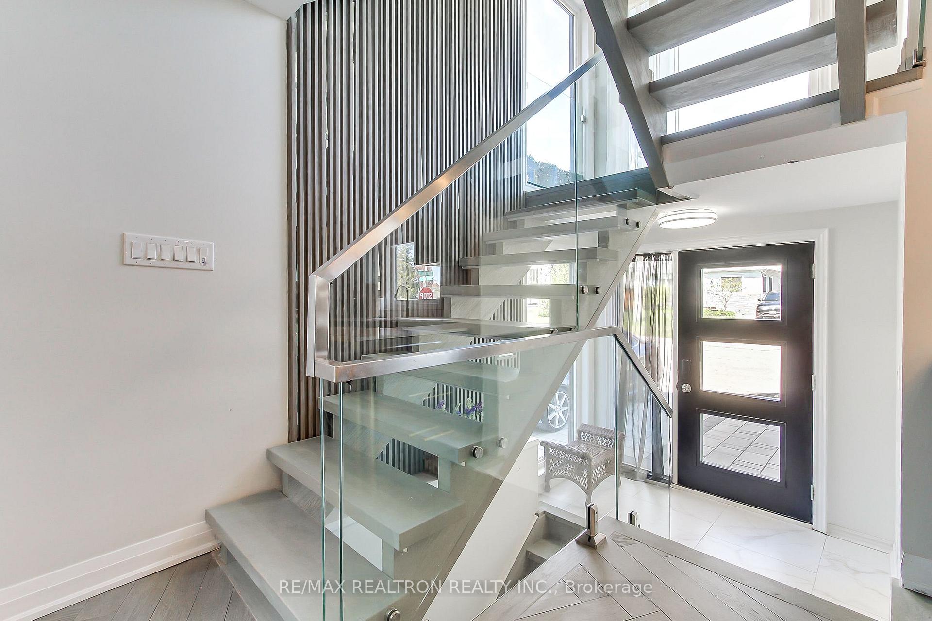 Photo 19 of 606 Annland Street, Pickering, Bay Ridges — HOMEH