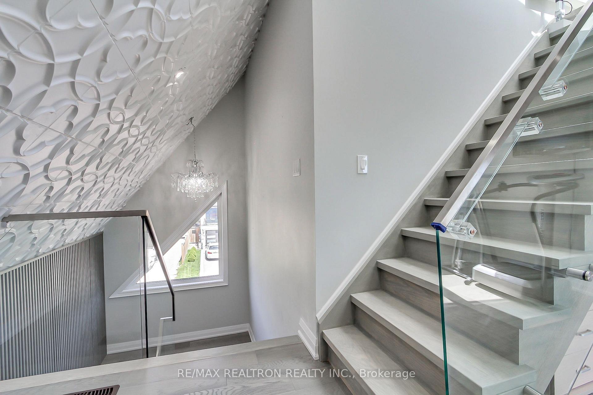 Photo 26 of 606 Annland Street, Pickering, Bay Ridges — HOMEH