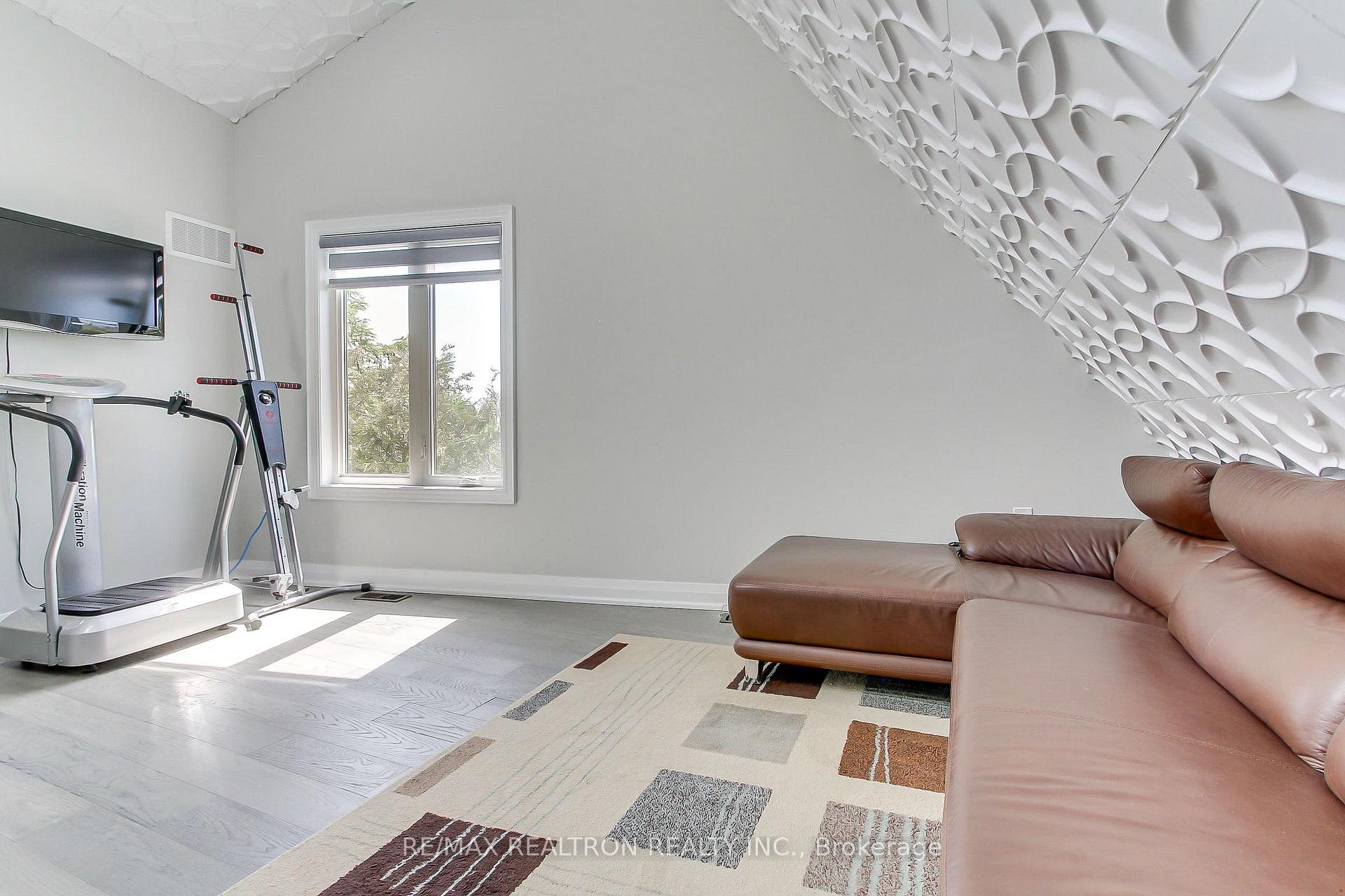 Photo 28 of 606 Annland Street, Pickering, Bay Ridges — HOMEH