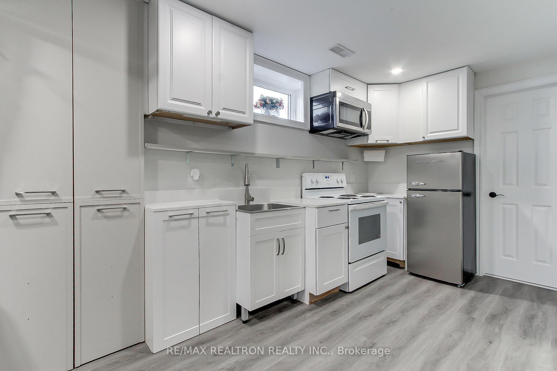 Photo 35 of 606 Annland Street, Pickering, Bay Ridges — HOMEH